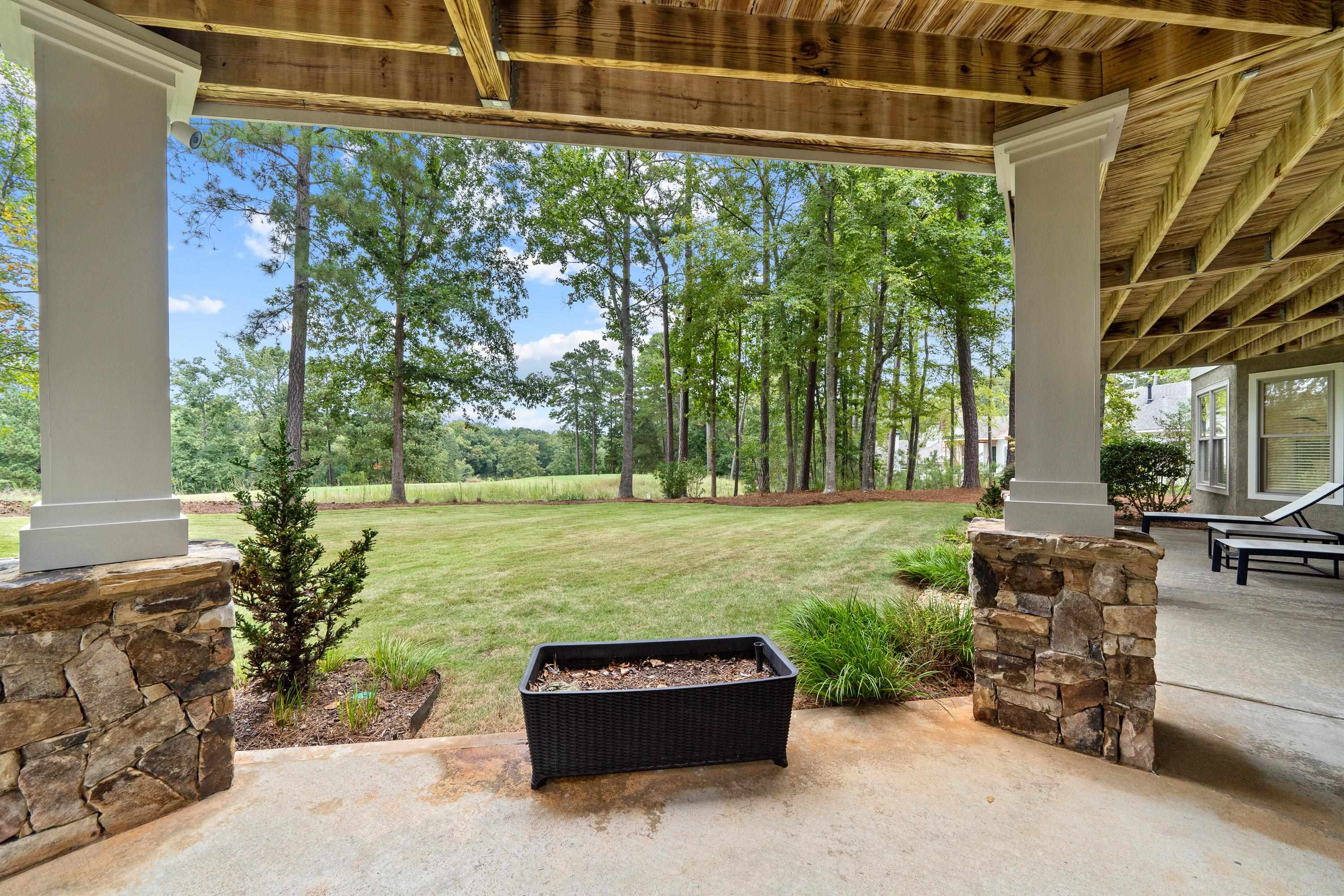 1090 CURTRIGHT PLACE