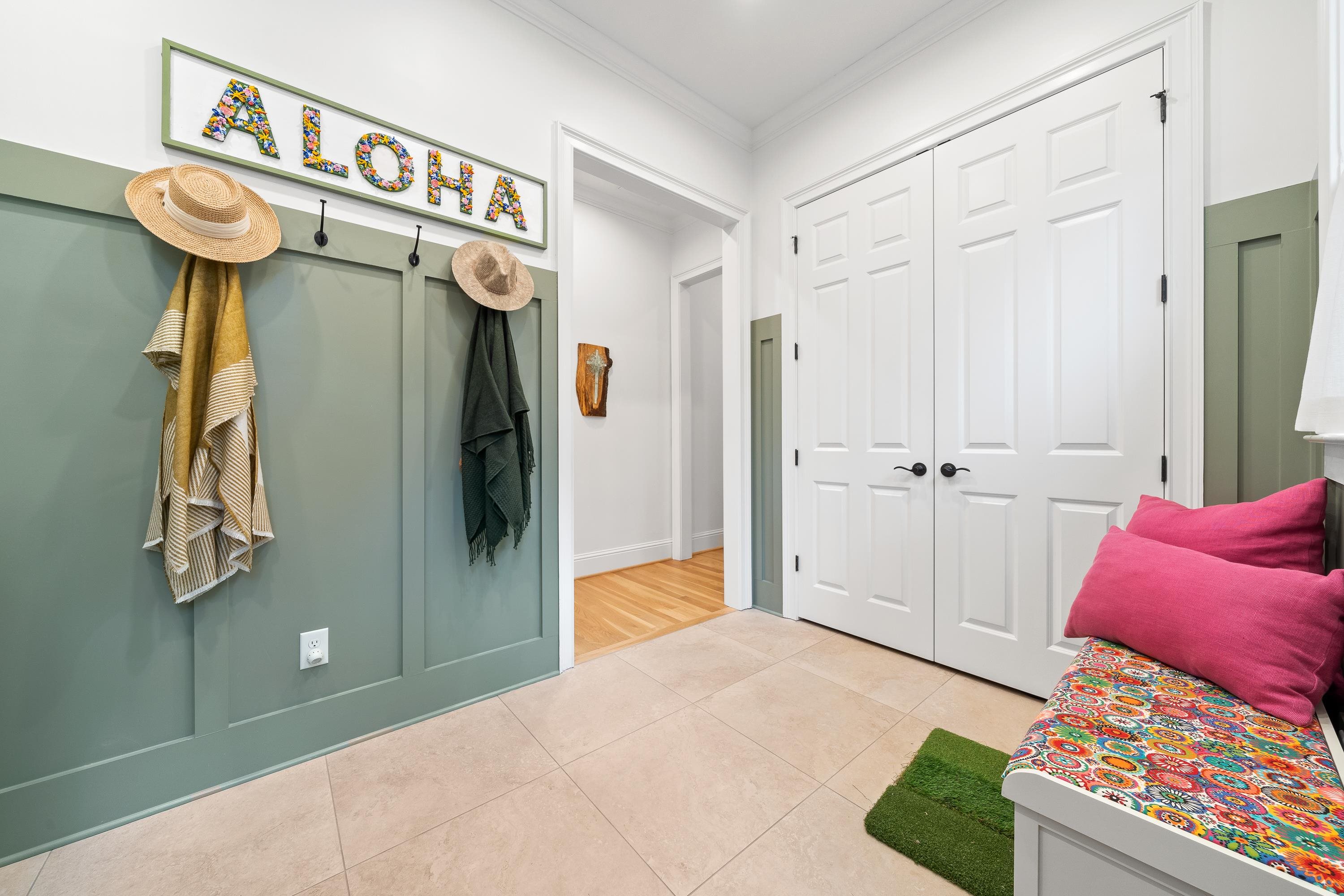 1090 CURTRIGHT PLACE