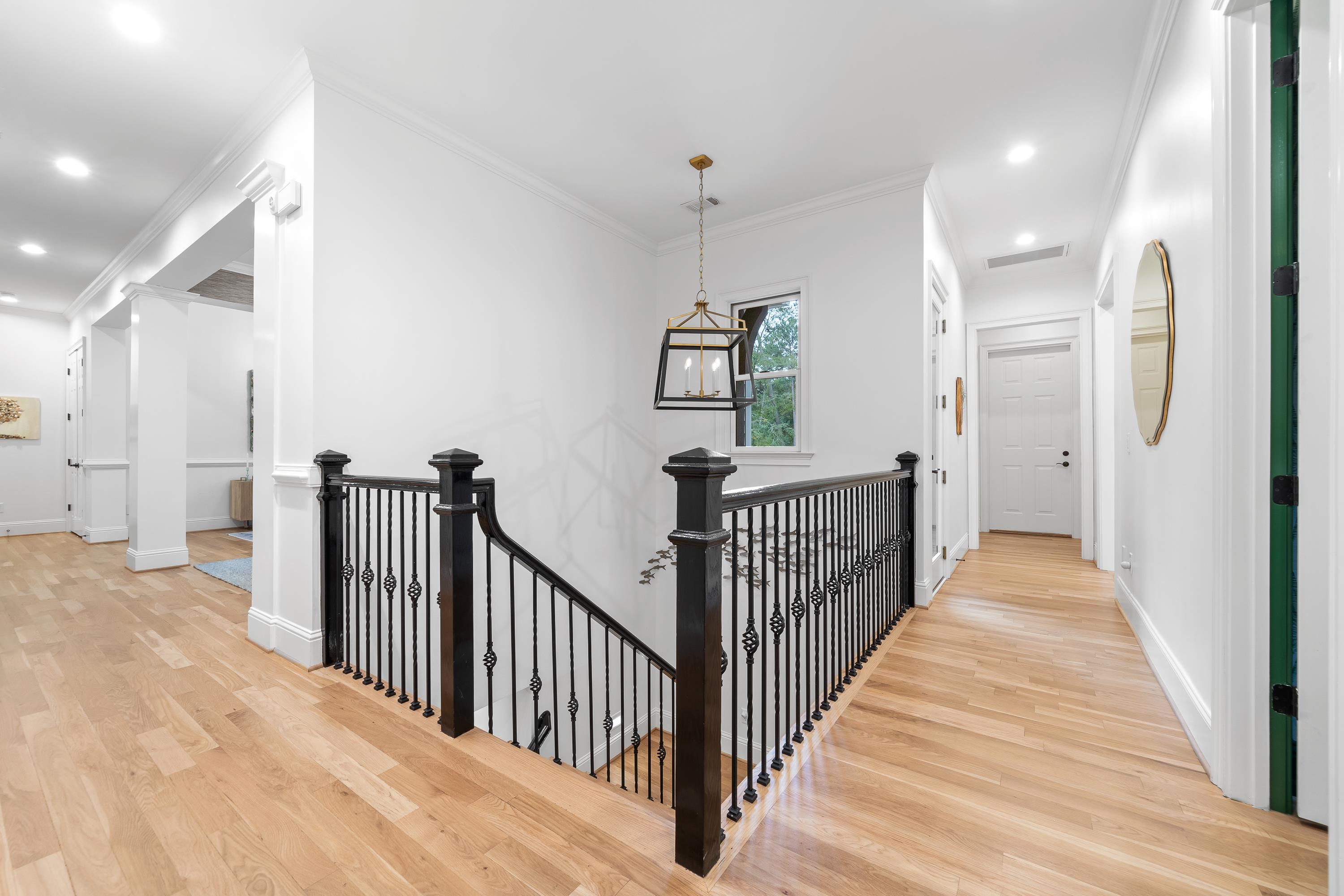 1090 CURTRIGHT PLACE