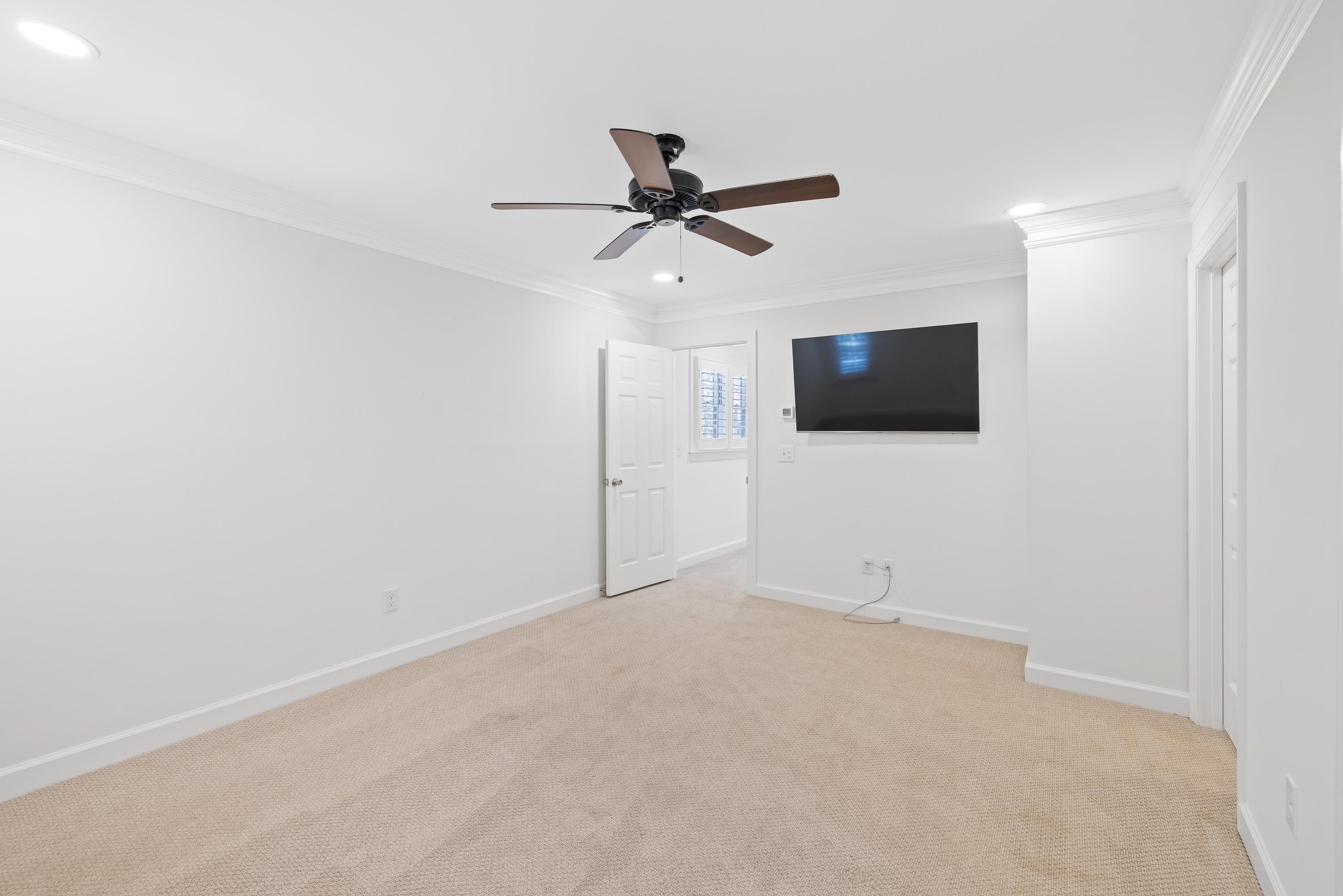 1410 CLUB DRIVE