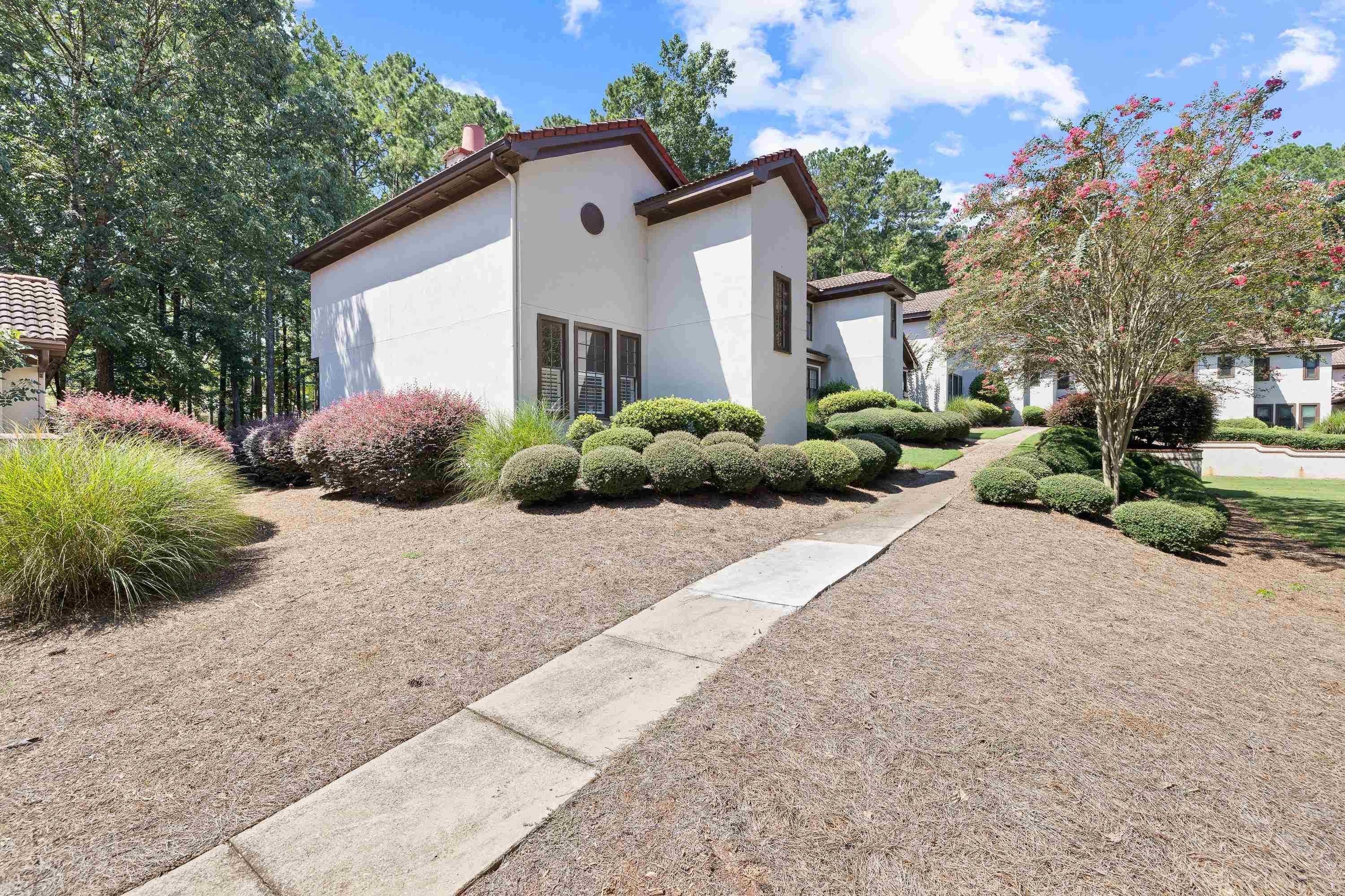 1410 CLUB DRIVE