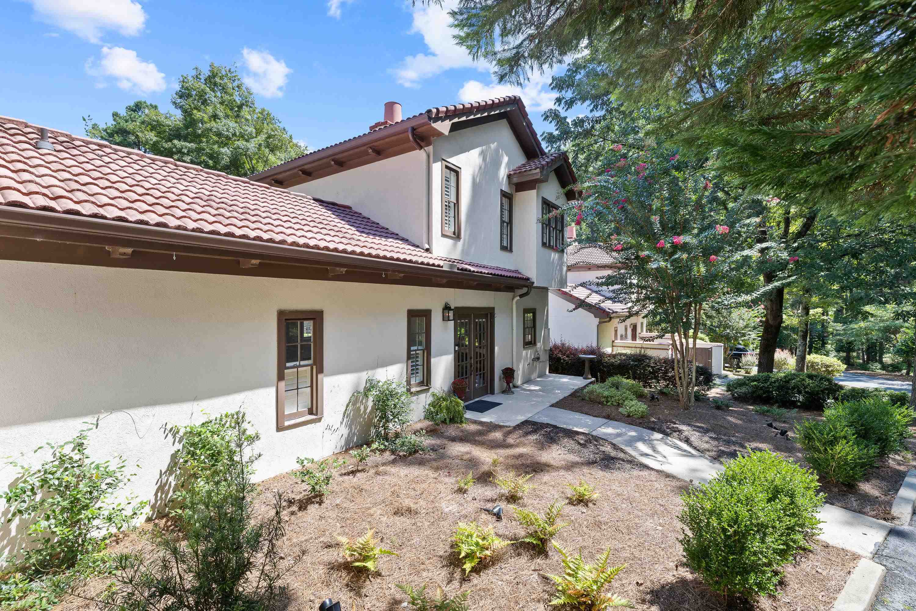 1410 CLUB DRIVE