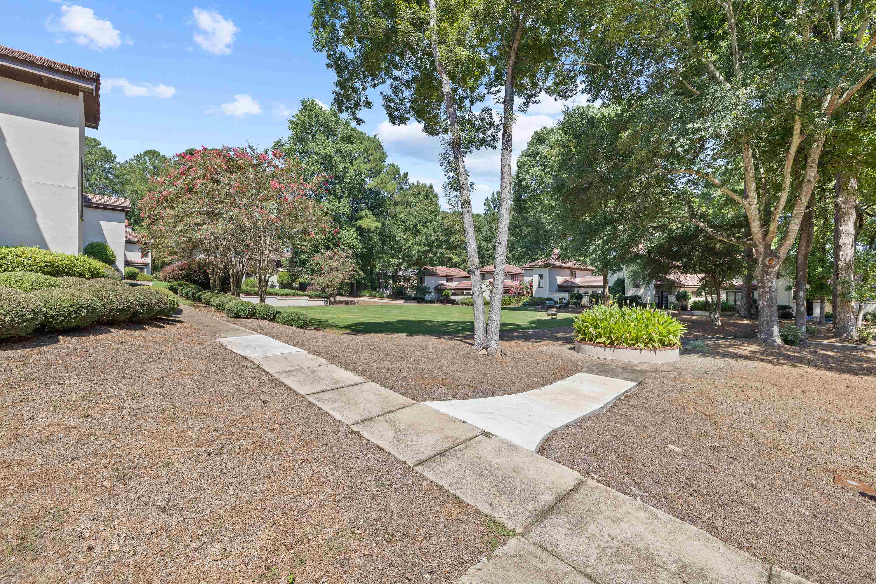 1410 CLUB DRIVE