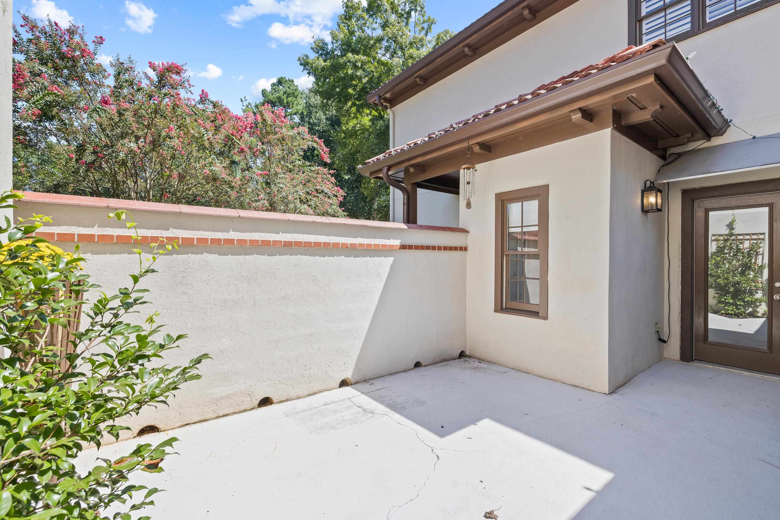 1410 CLUB DRIVE