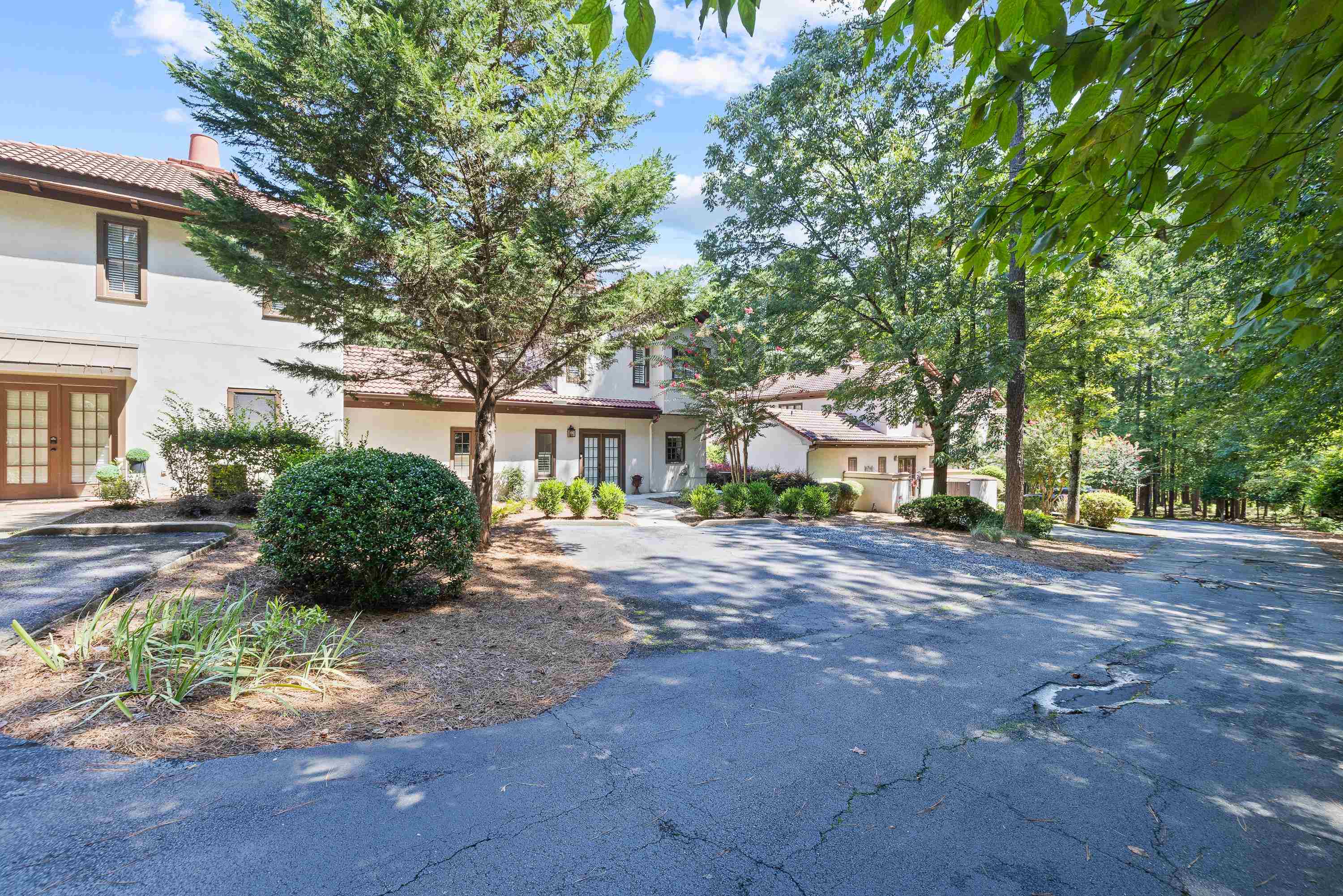 1410 CLUB DRIVE