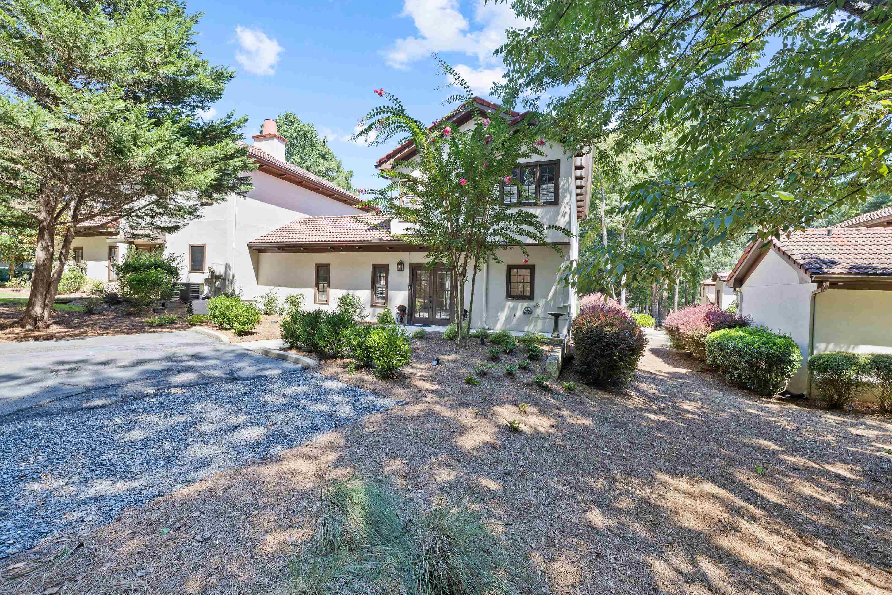 1410 CLUB DRIVE