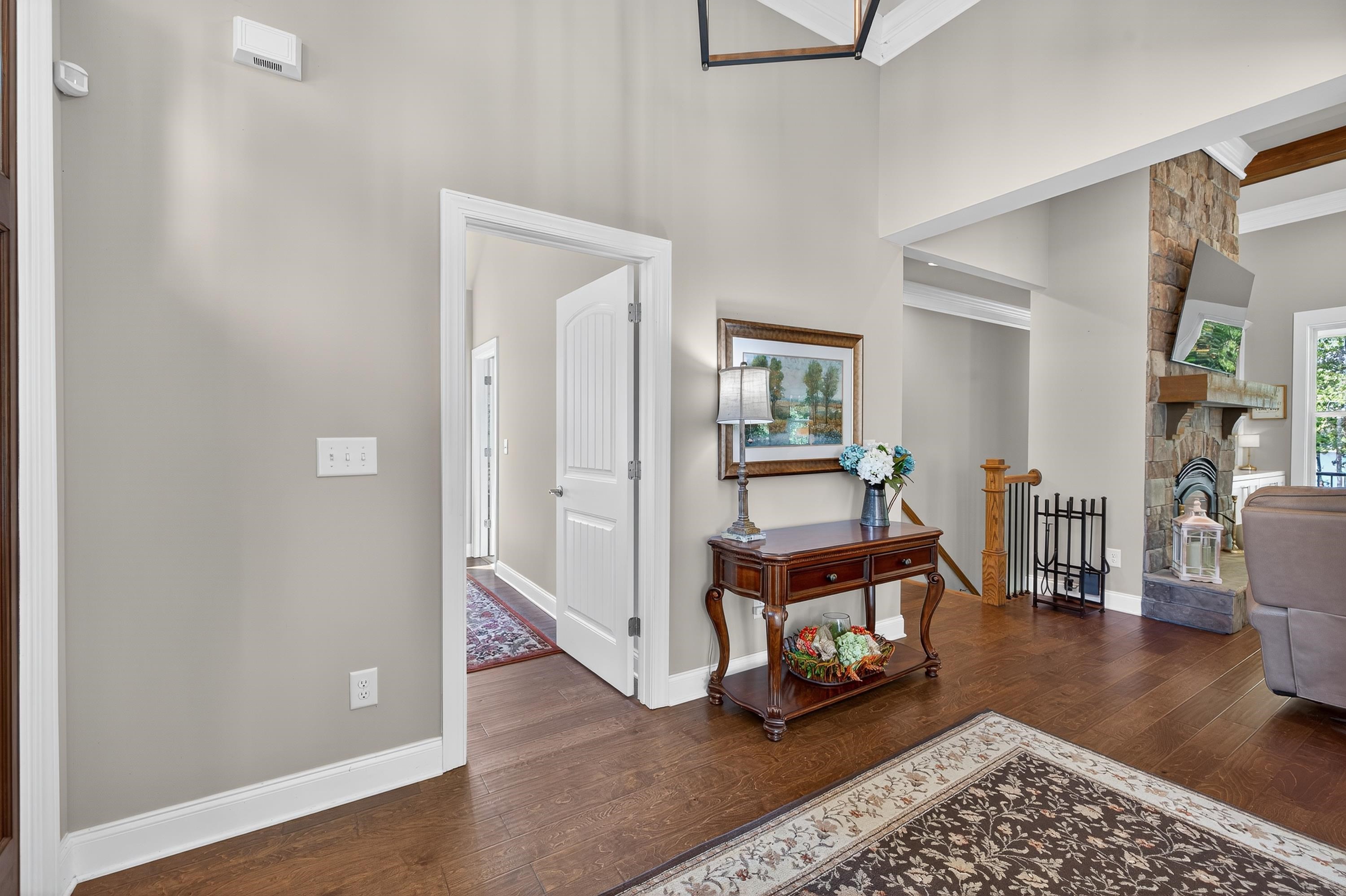 1230 SAILVIEW DRIVE