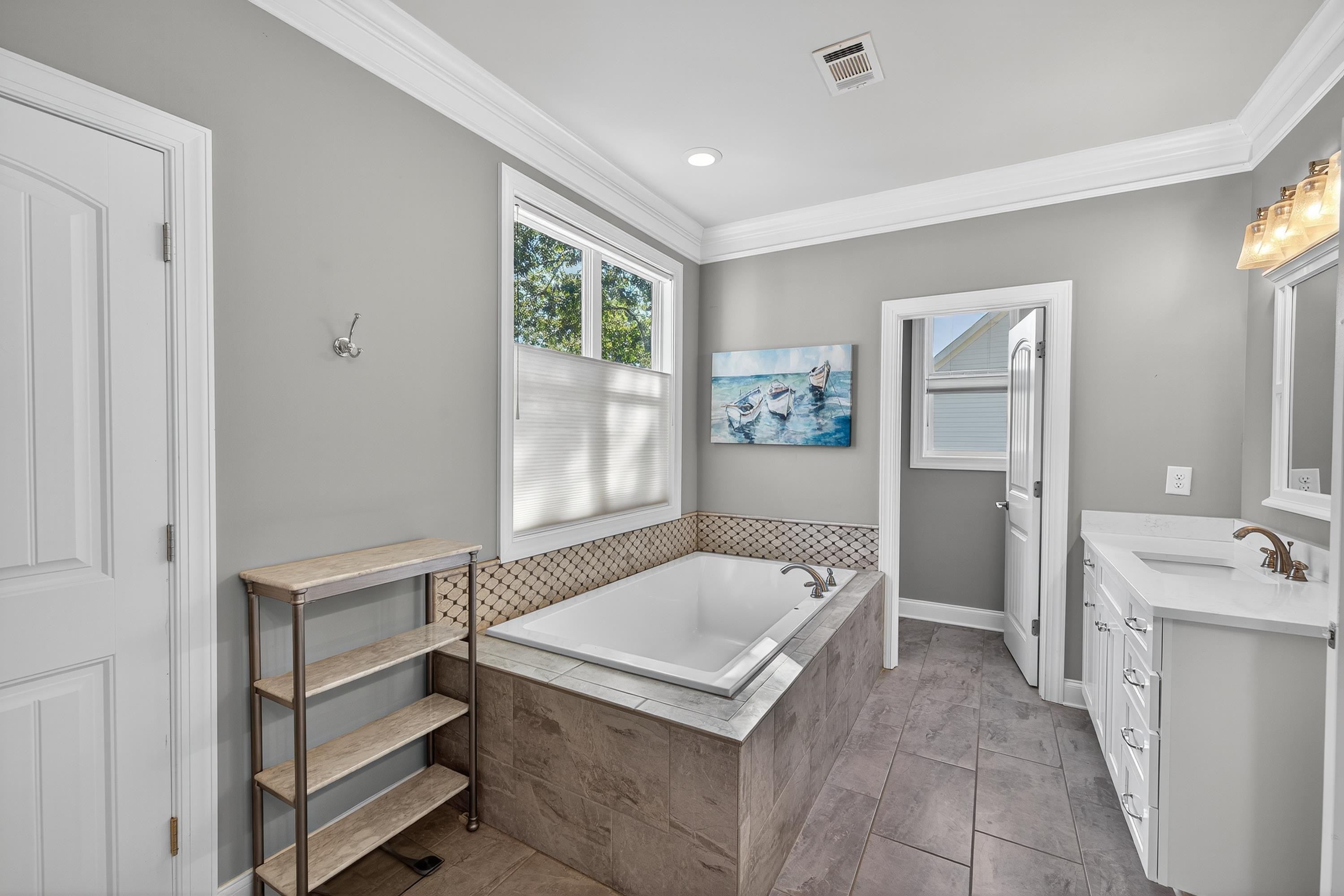 1230 SAILVIEW DRIVE