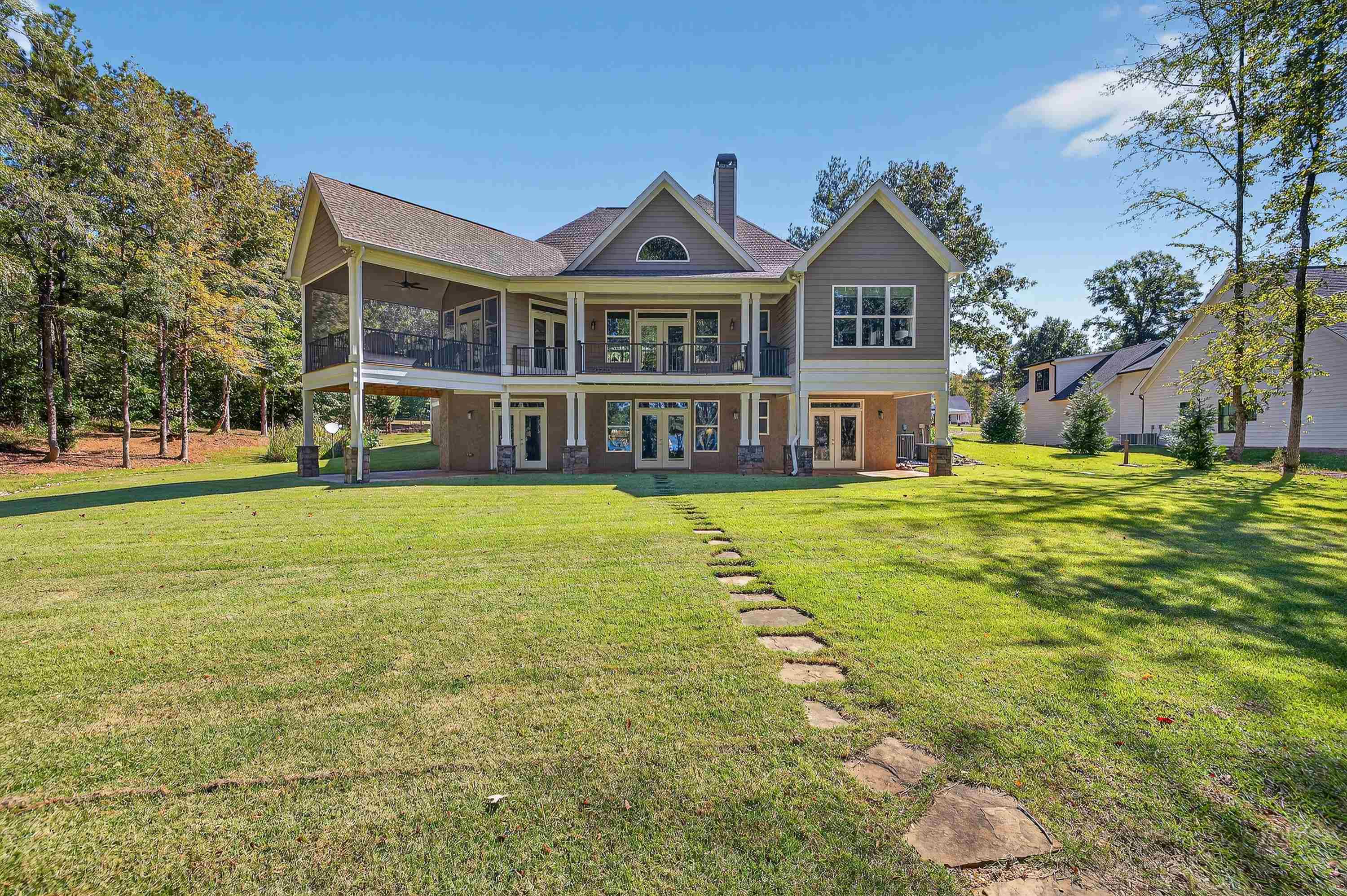 1230 SAILVIEW DRIVE