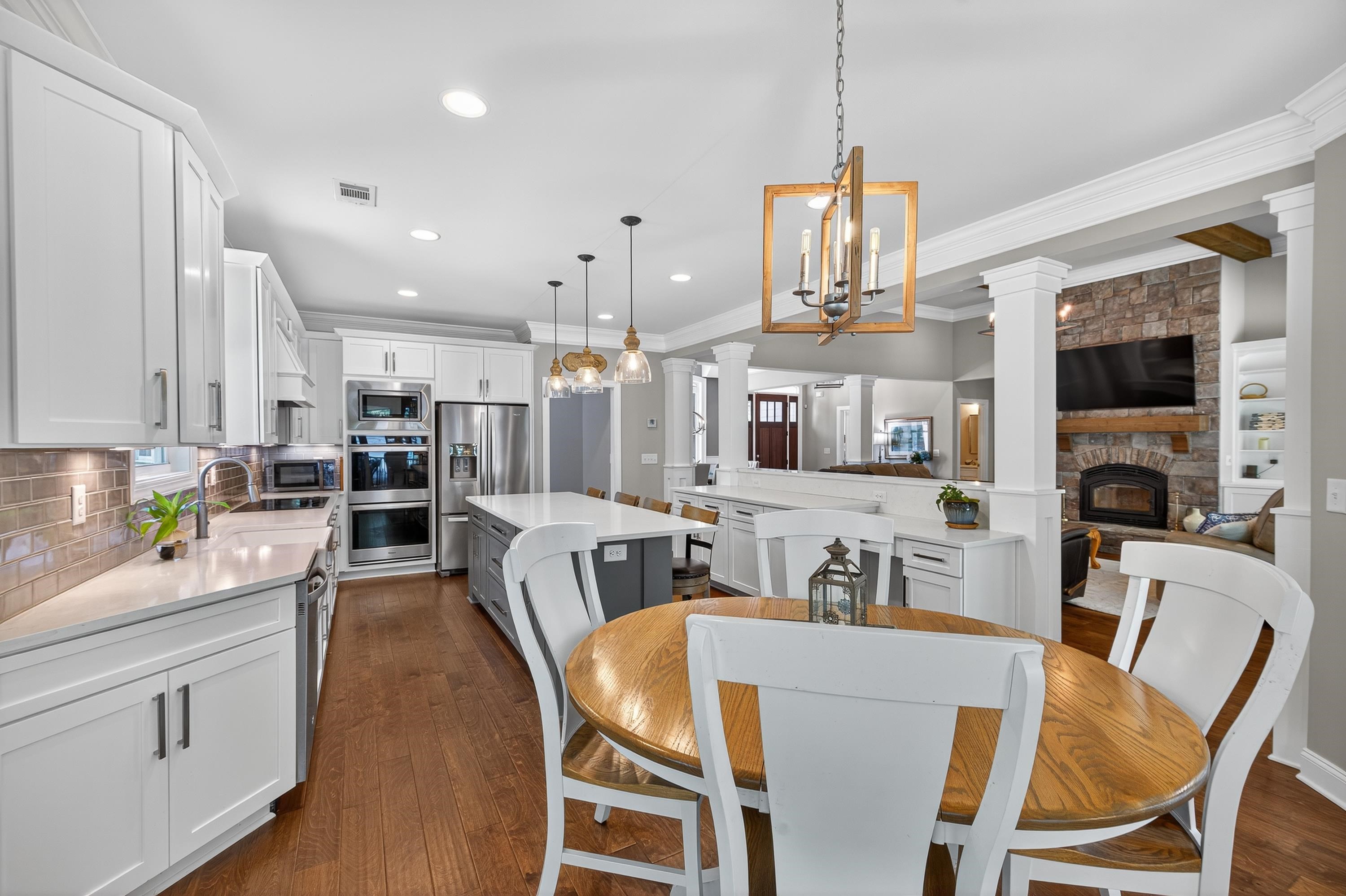 1230 SAILVIEW DRIVE