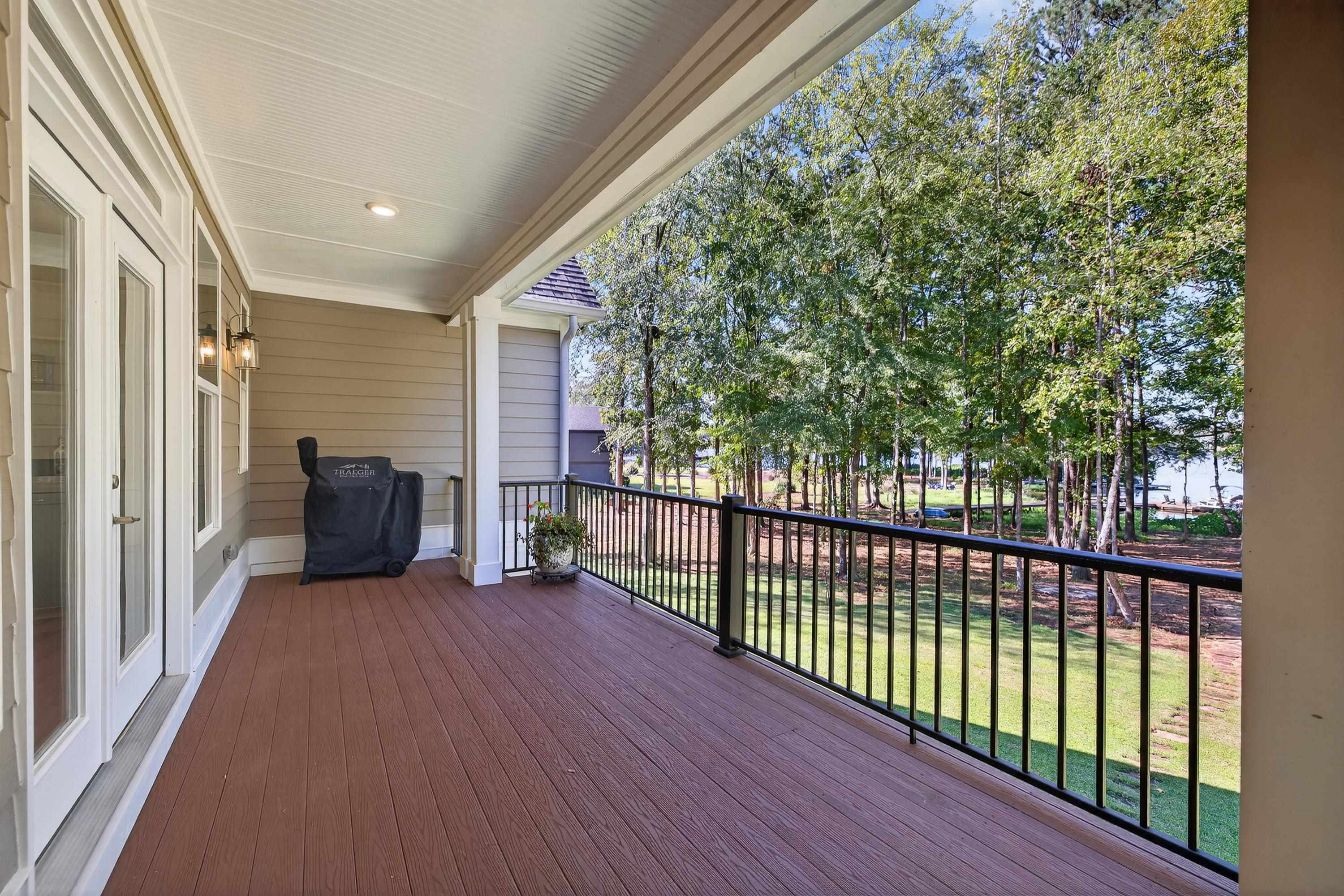 1230 SAILVIEW DRIVE