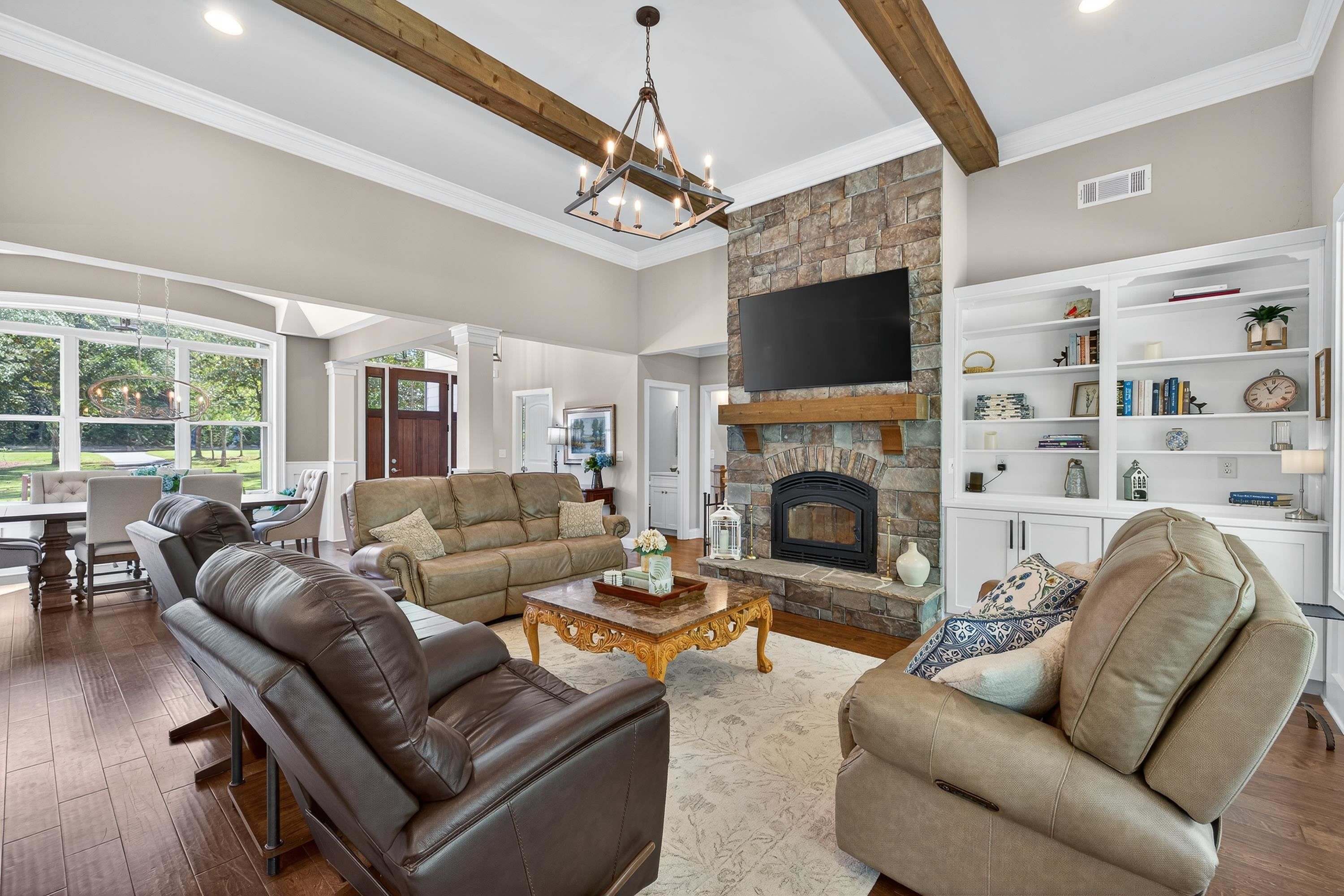 1230 SAILVIEW DRIVE