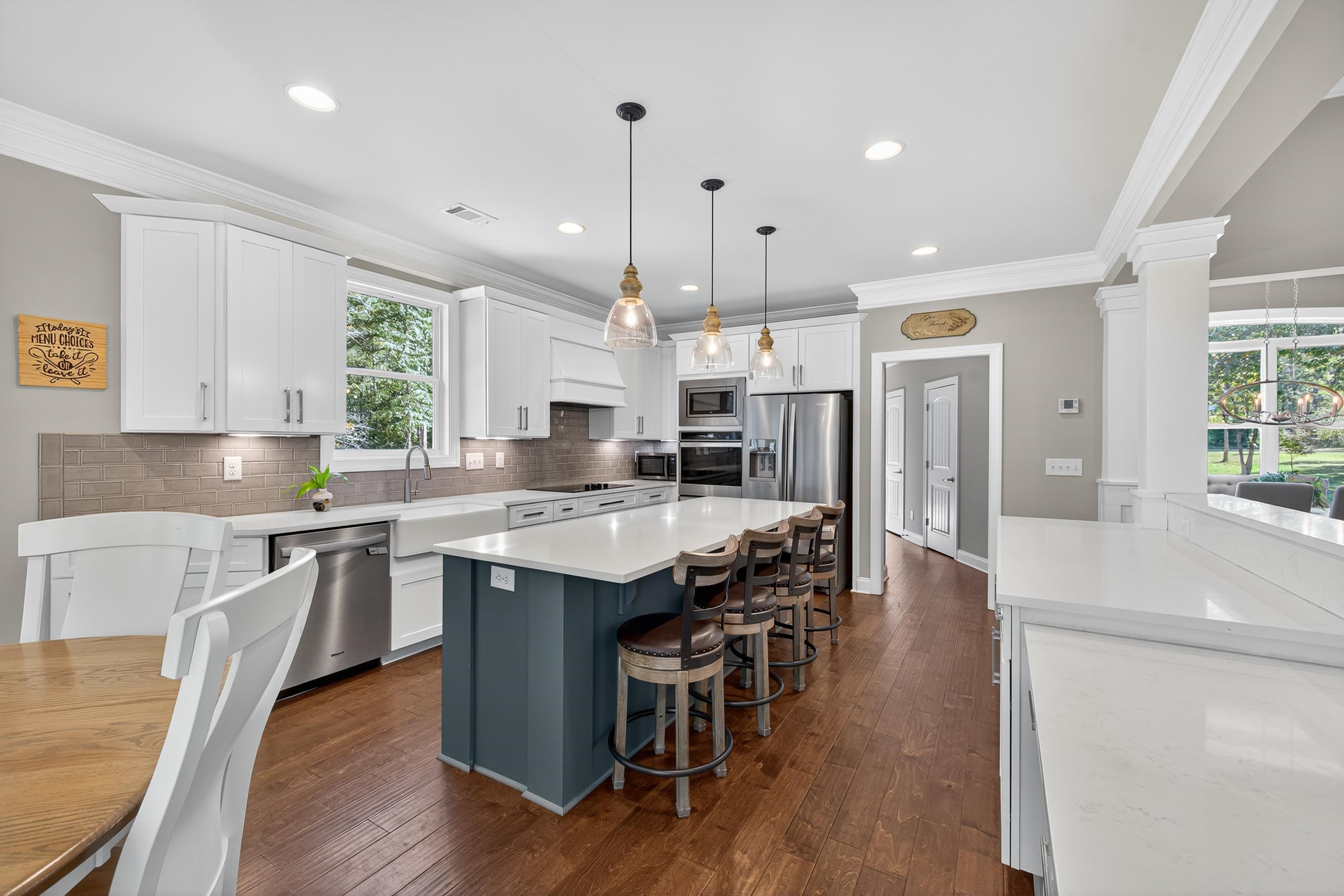 1230 SAILVIEW DRIVE