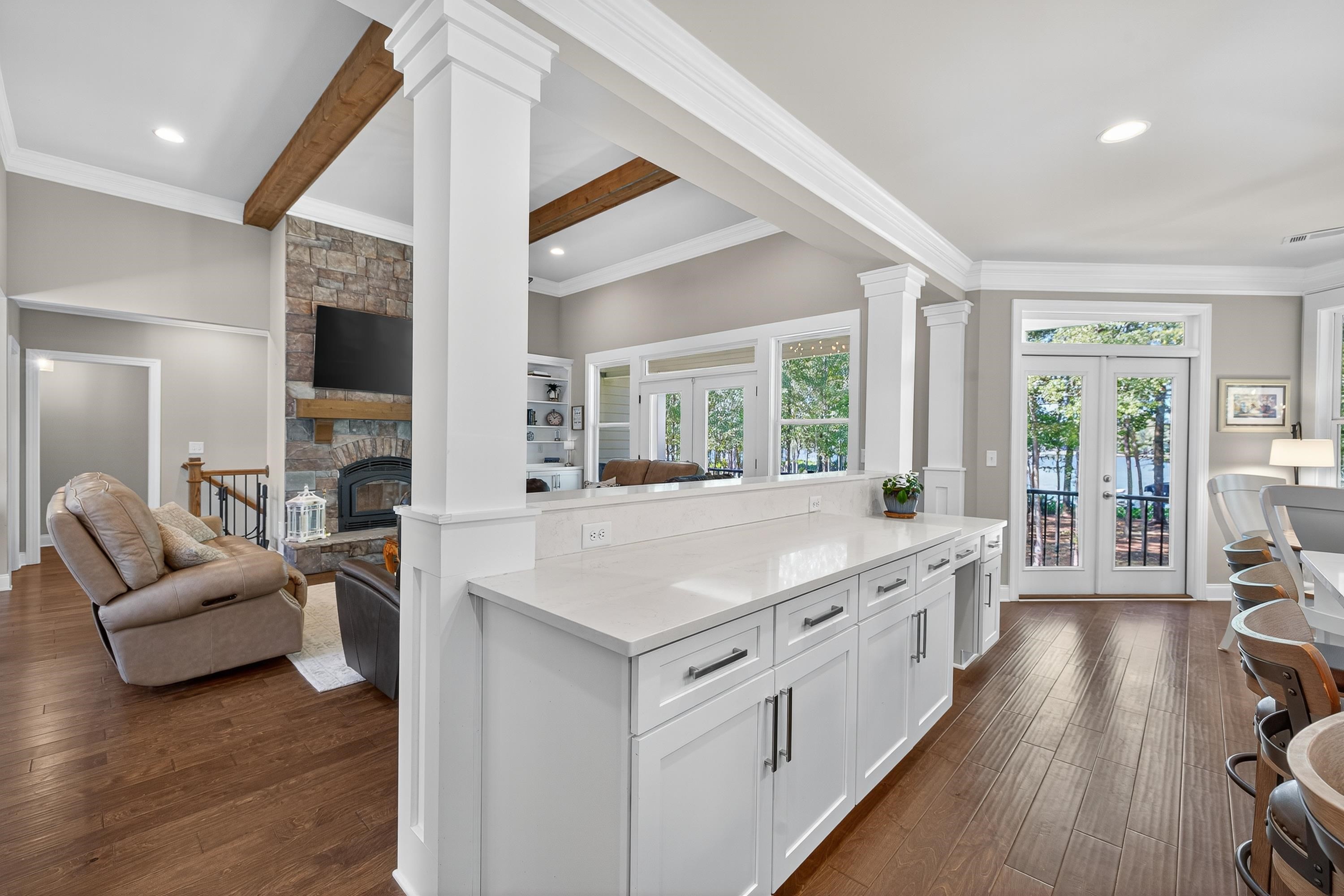 1230 SAILVIEW DRIVE
