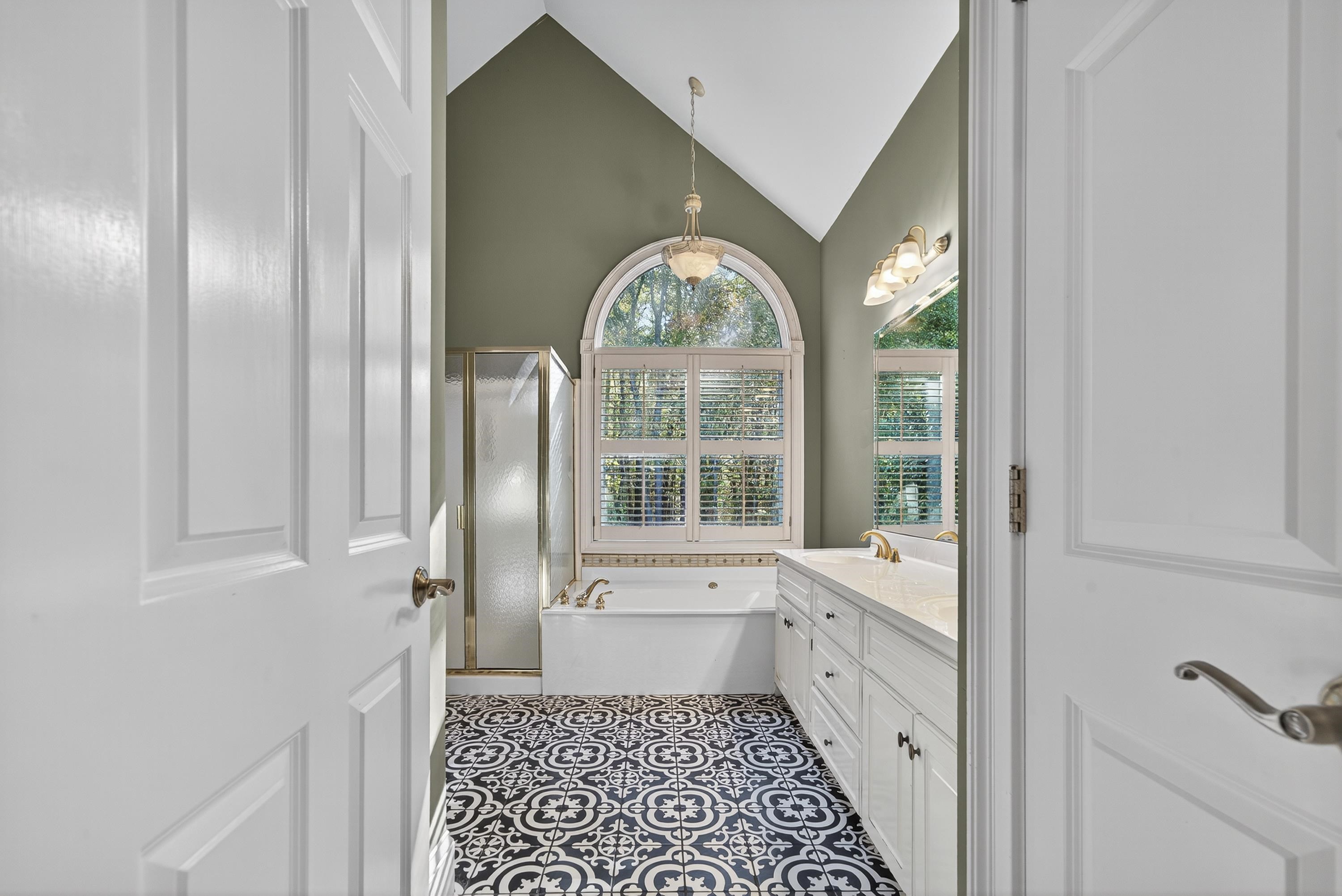 130 ARLINGTON COURT, Milledgeville