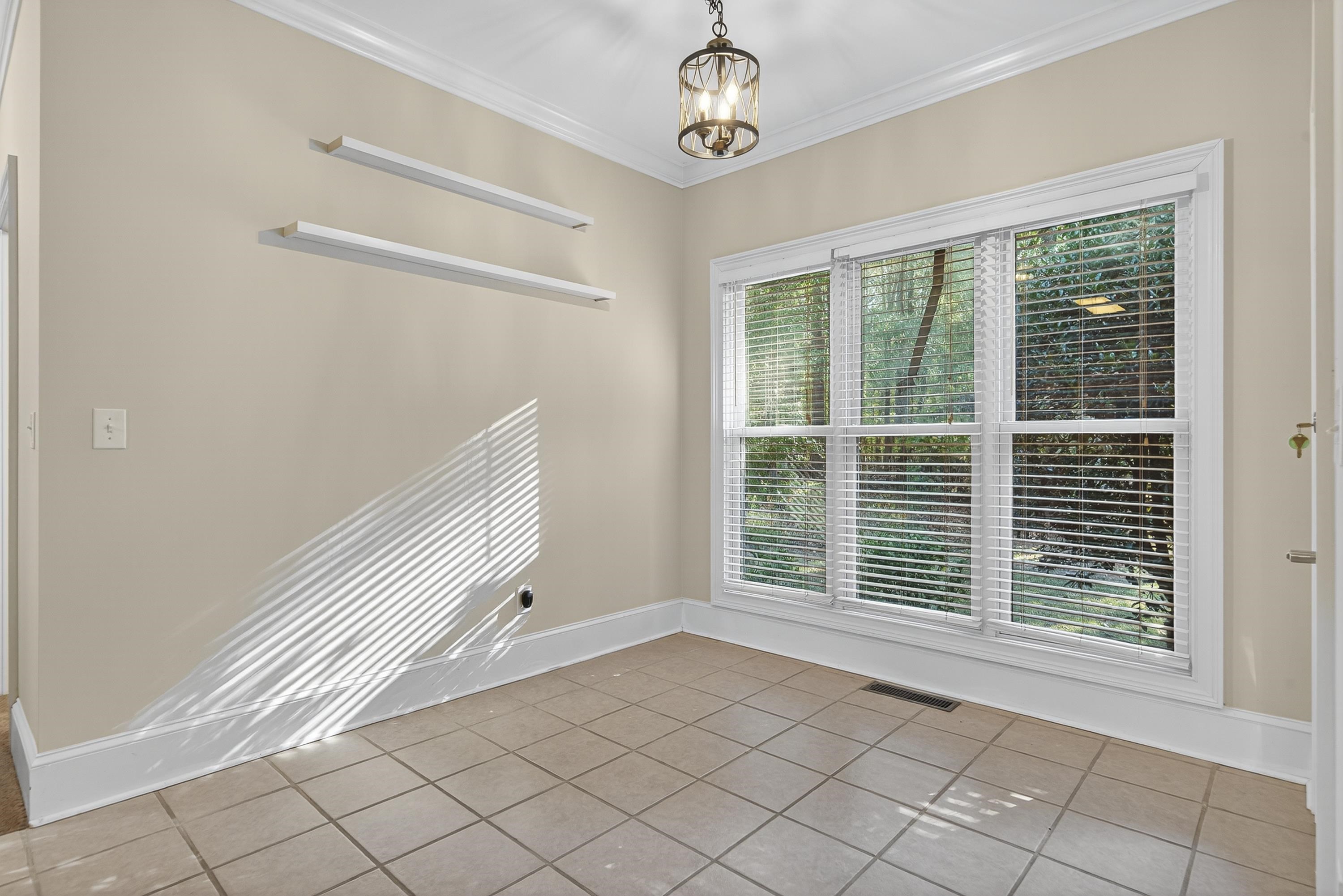 130 ARLINGTON COURT, Milledgeville