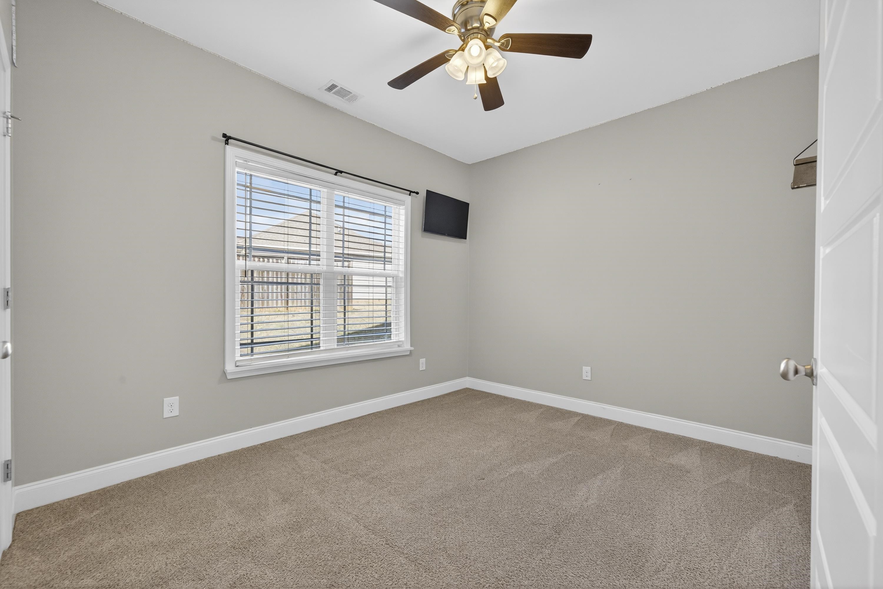 180 HUNTERS CHASE COURT