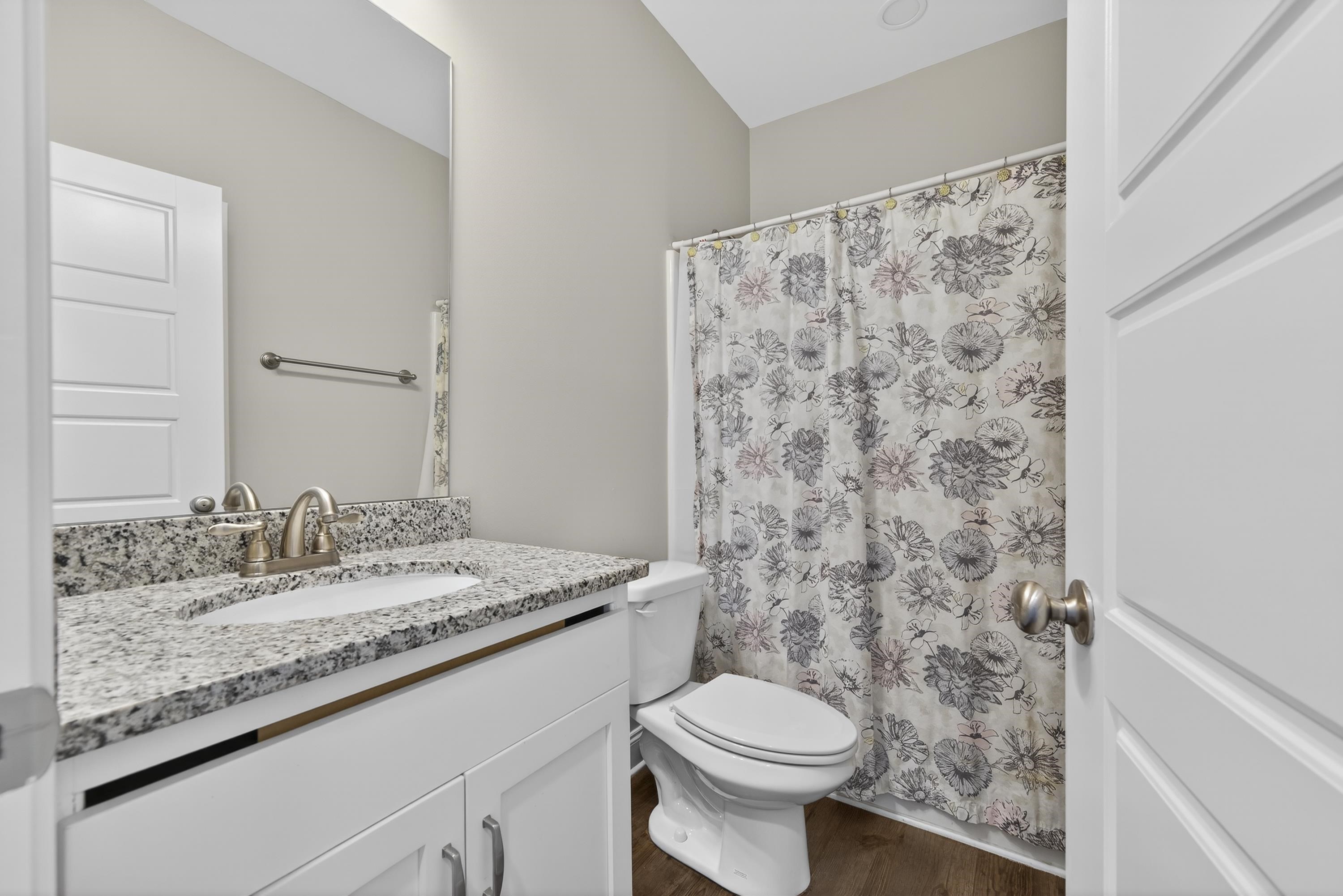 180 HUNTERS CHASE COURT