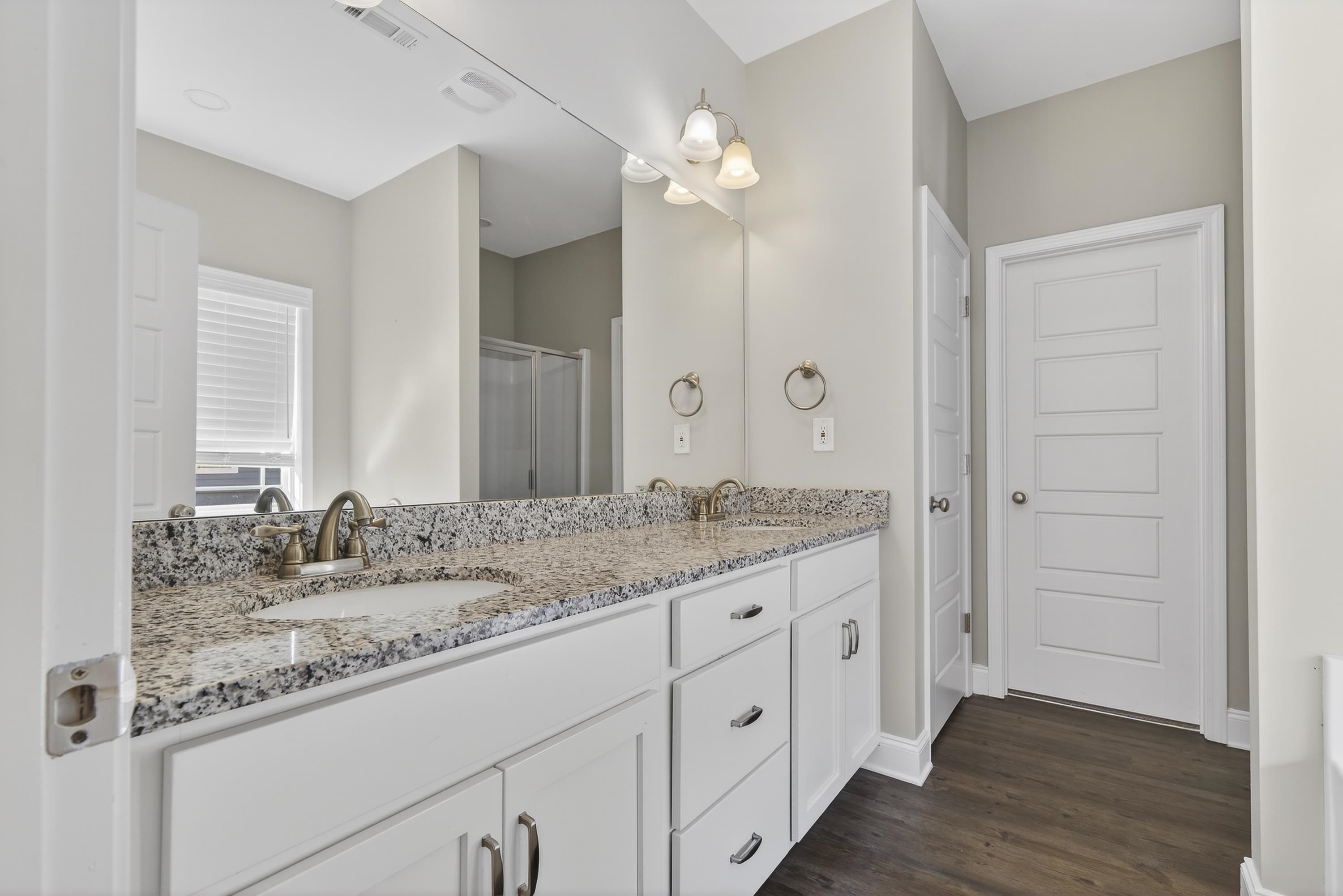 180 HUNTERS CHASE COURT