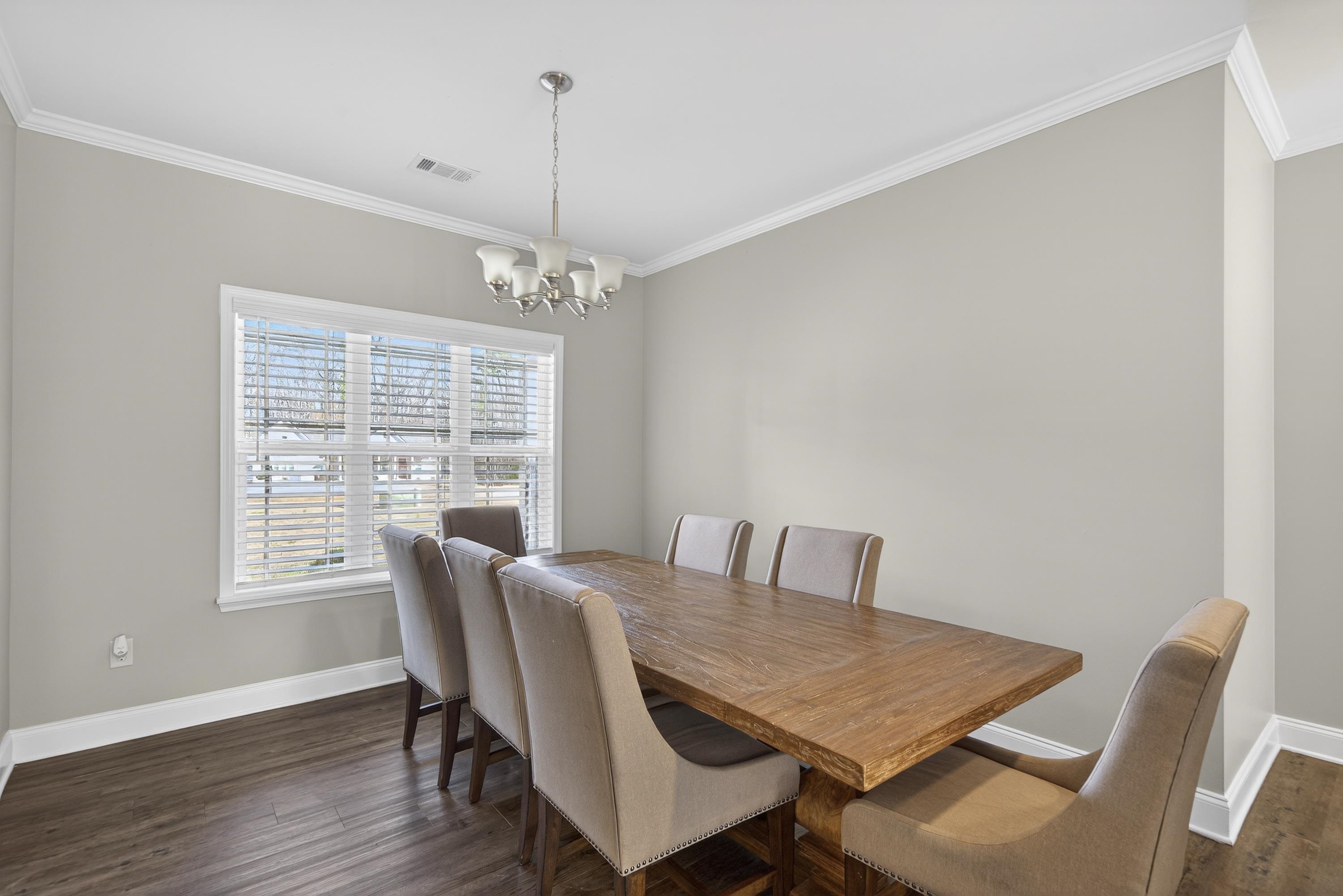 180 HUNTERS CHASE COURT