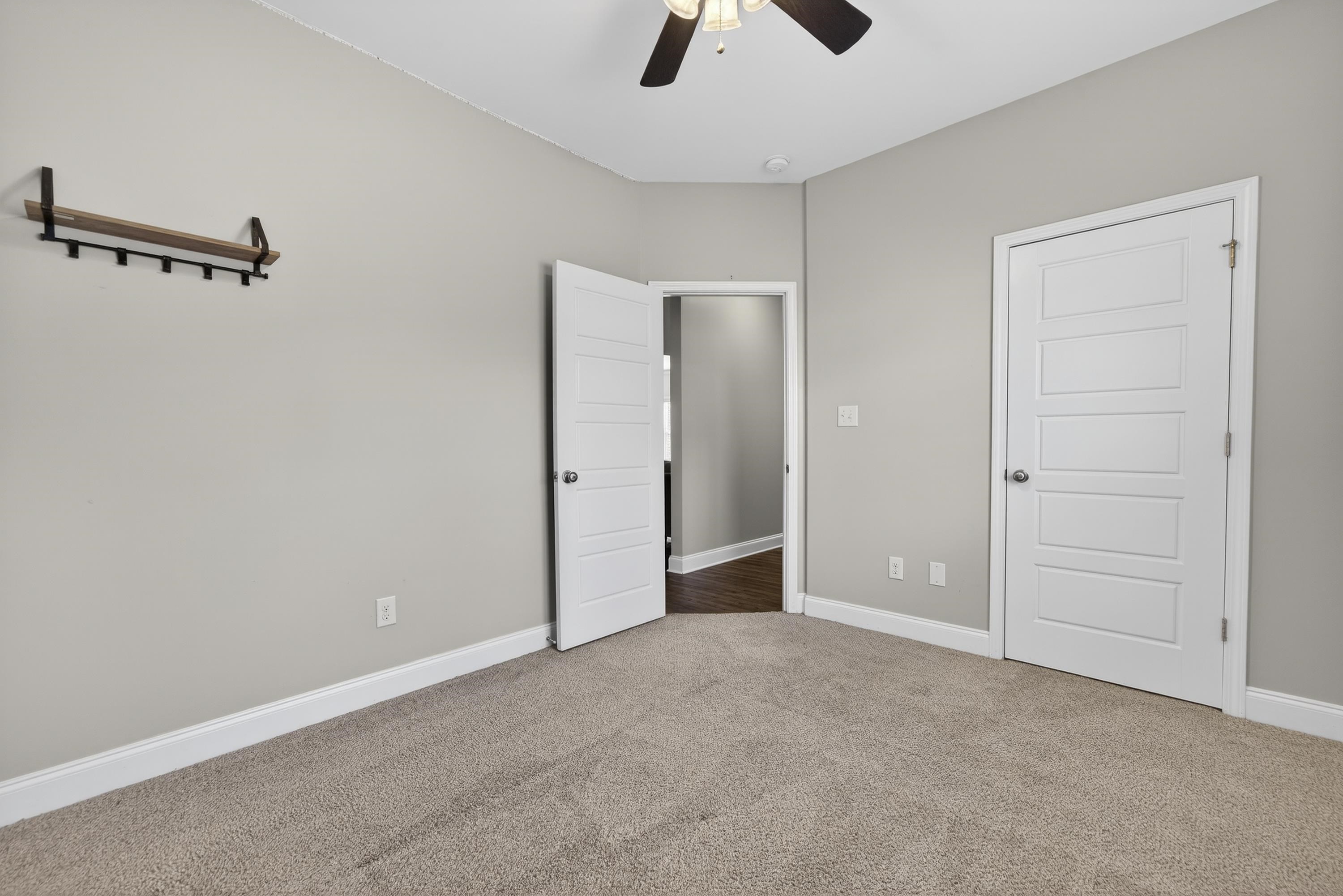 180 HUNTERS CHASE COURT