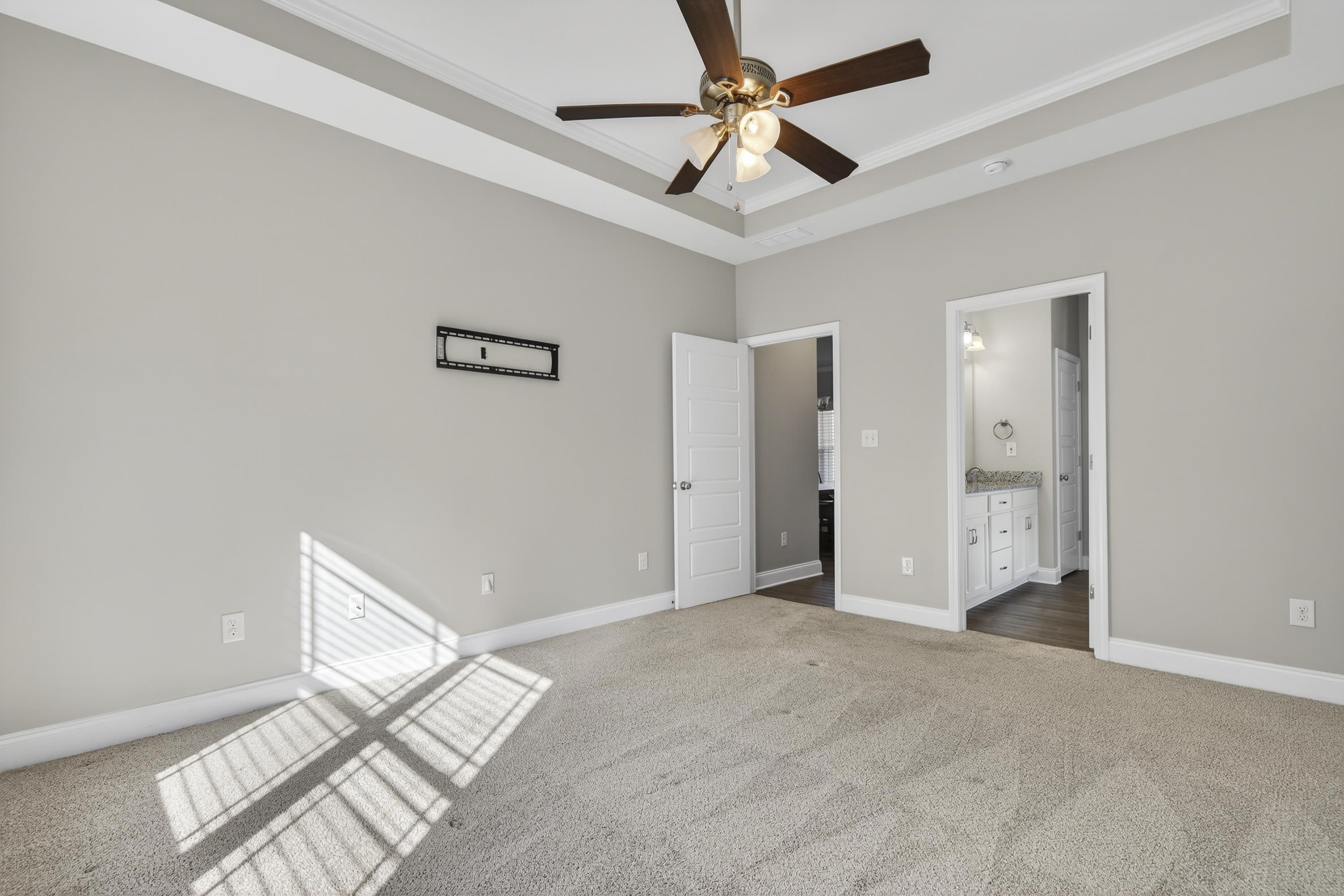 180 HUNTERS CHASE COURT