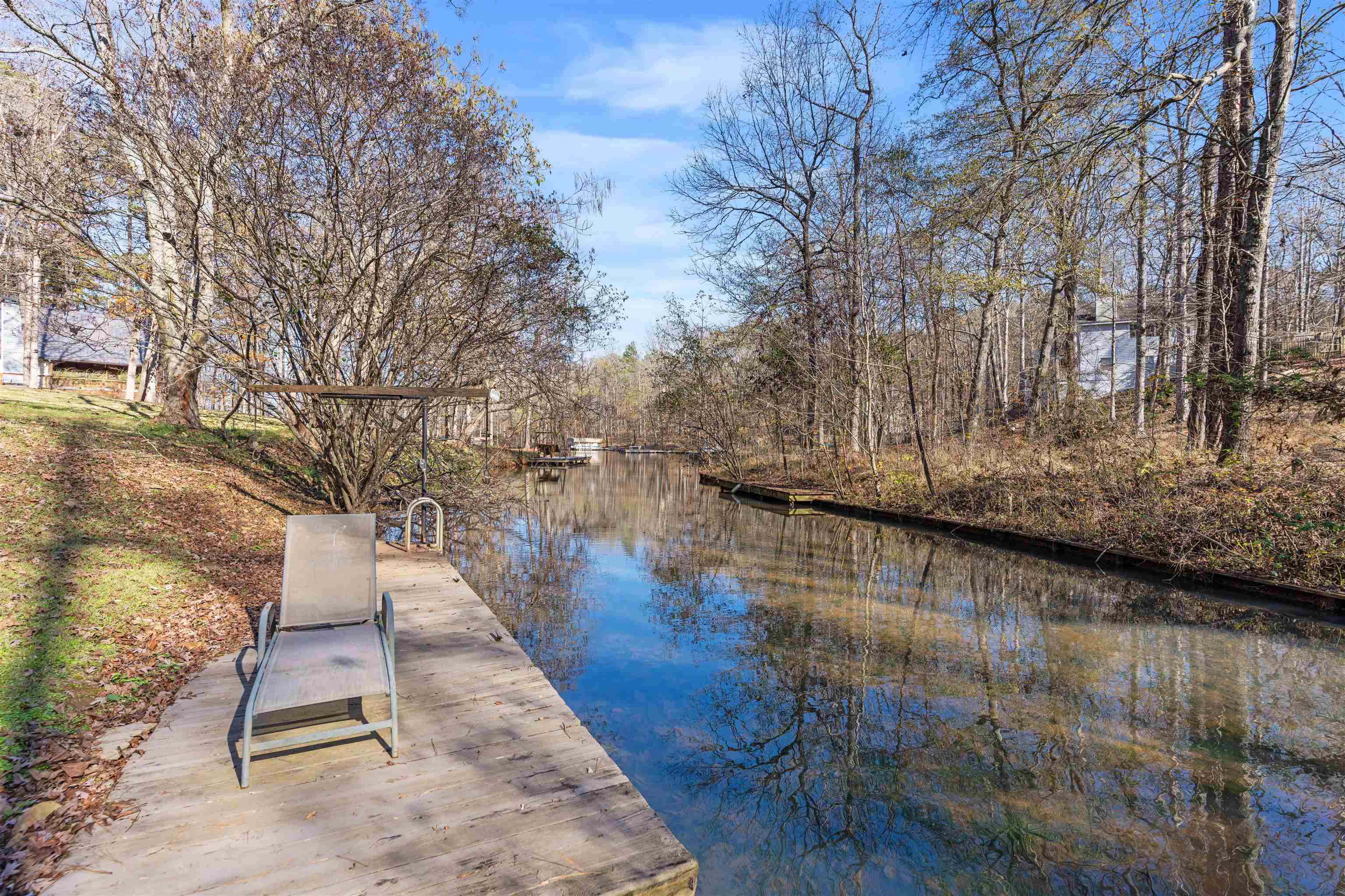 121 E RIVER BEND DRIVE