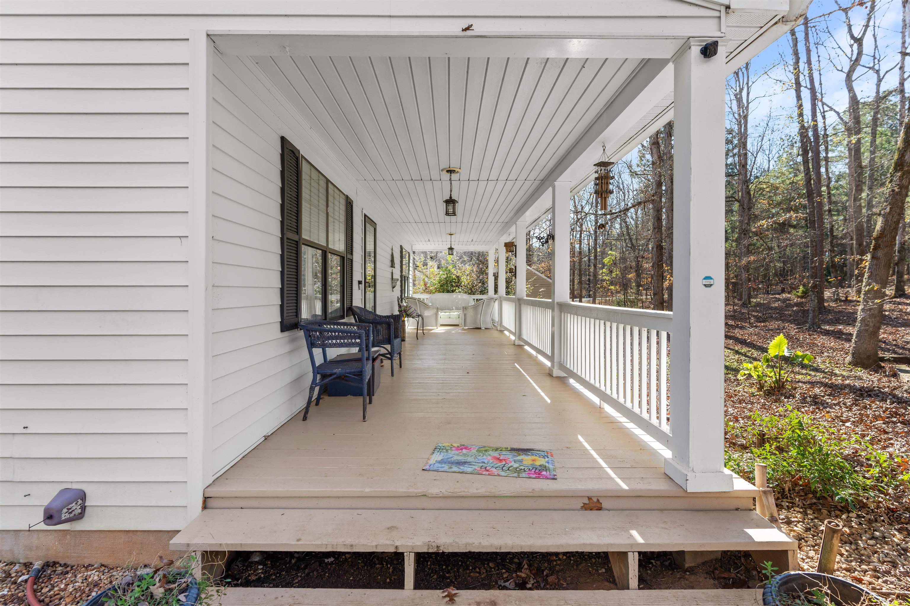 121 E RIVER BEND DRIVE