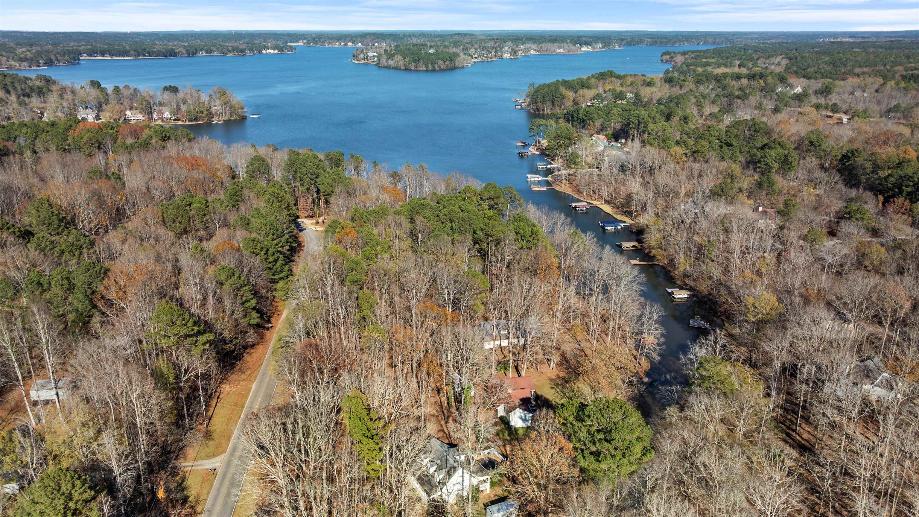 121 E RIVER BEND DRIVE