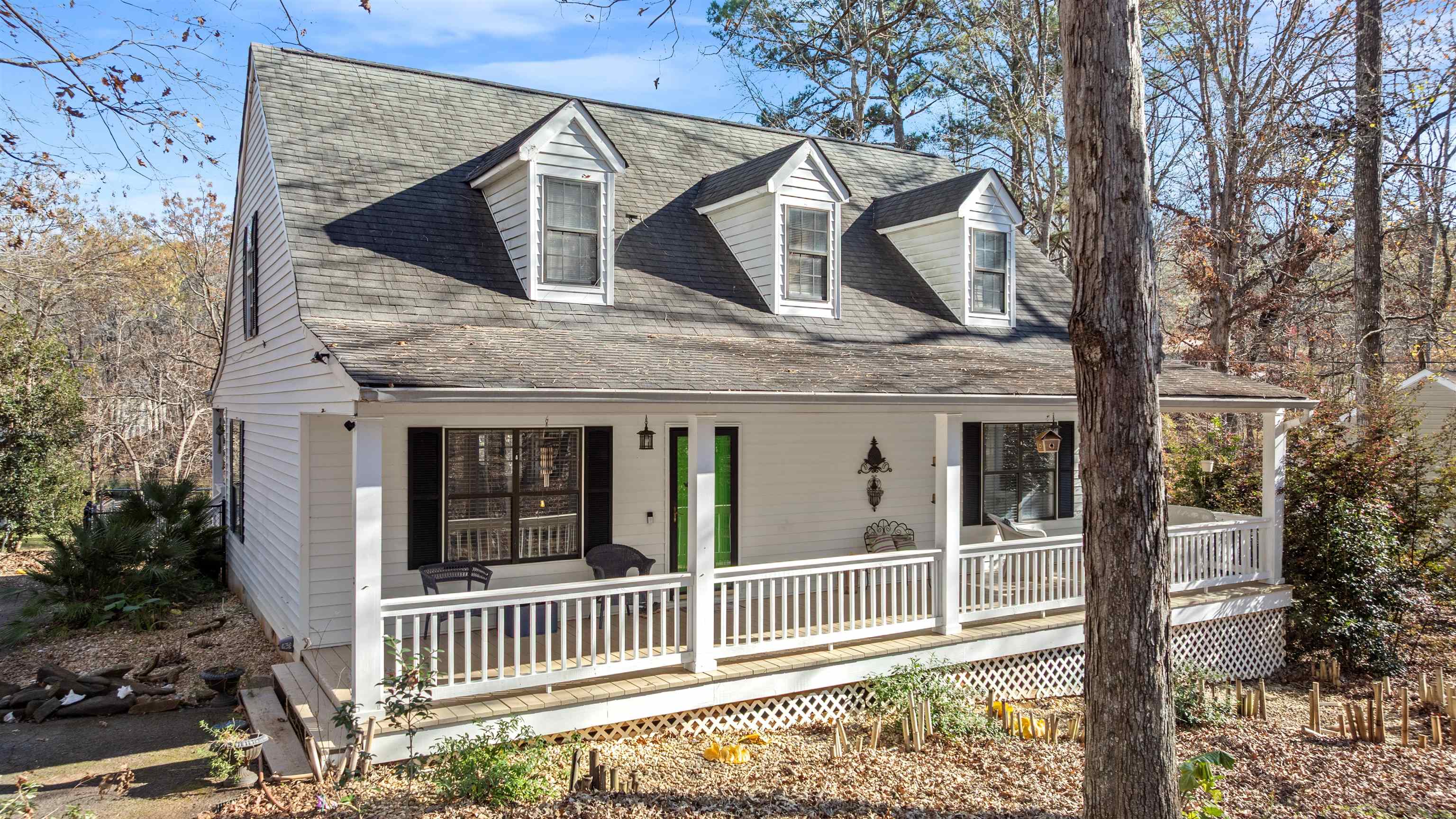 121 E RIVER BEND DRIVE