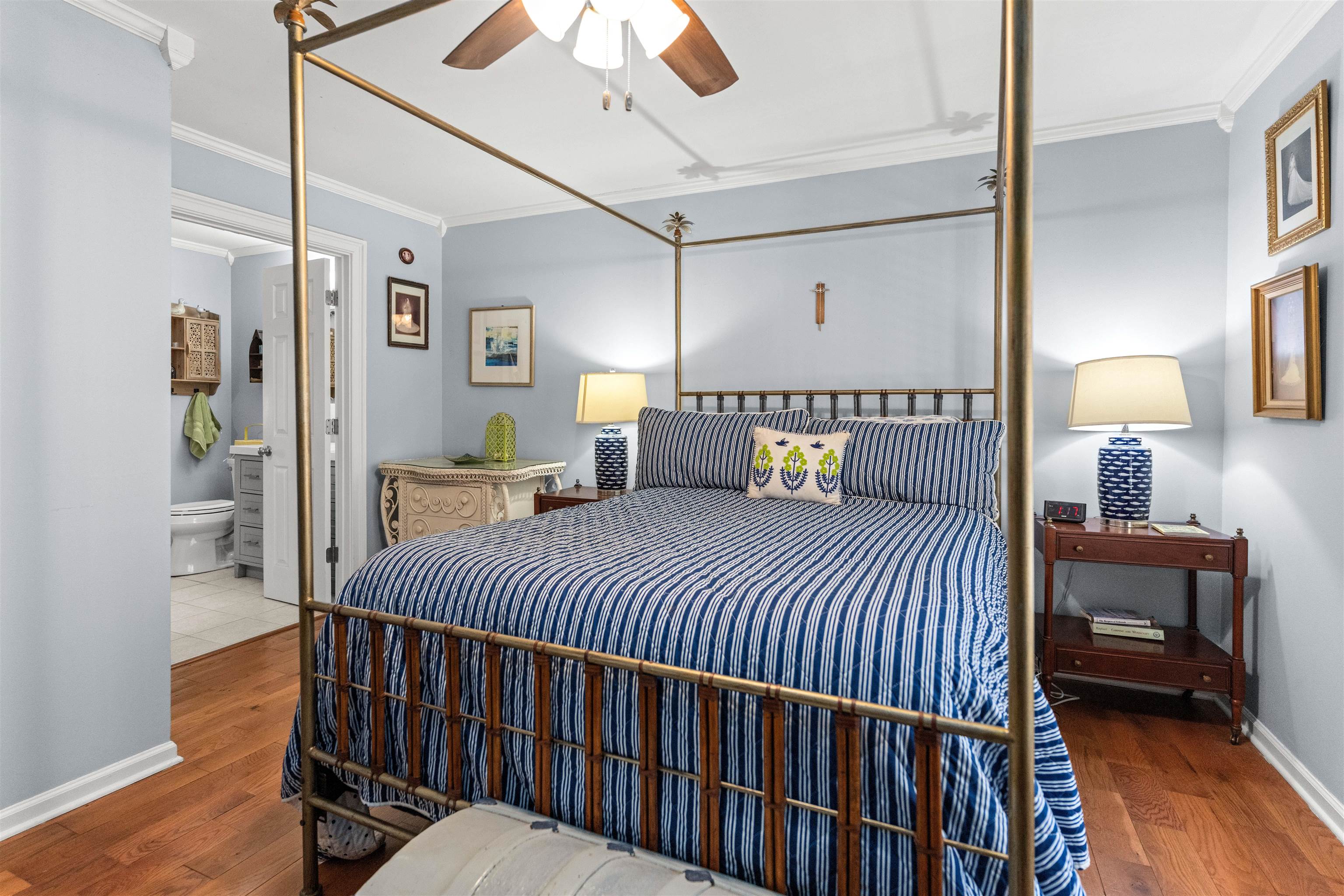 121 E RIVER BEND DRIVE