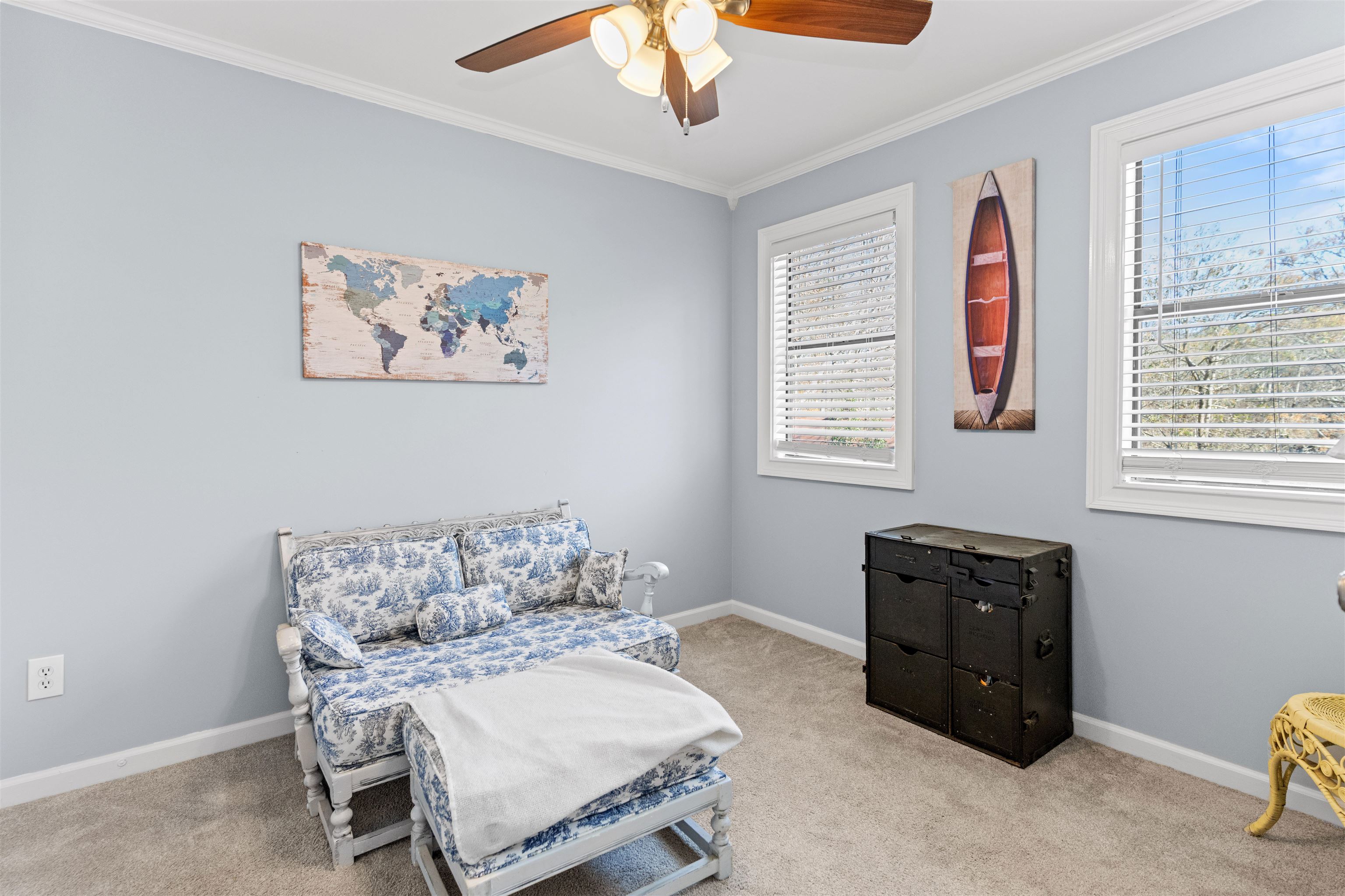 121 E RIVER BEND DRIVE