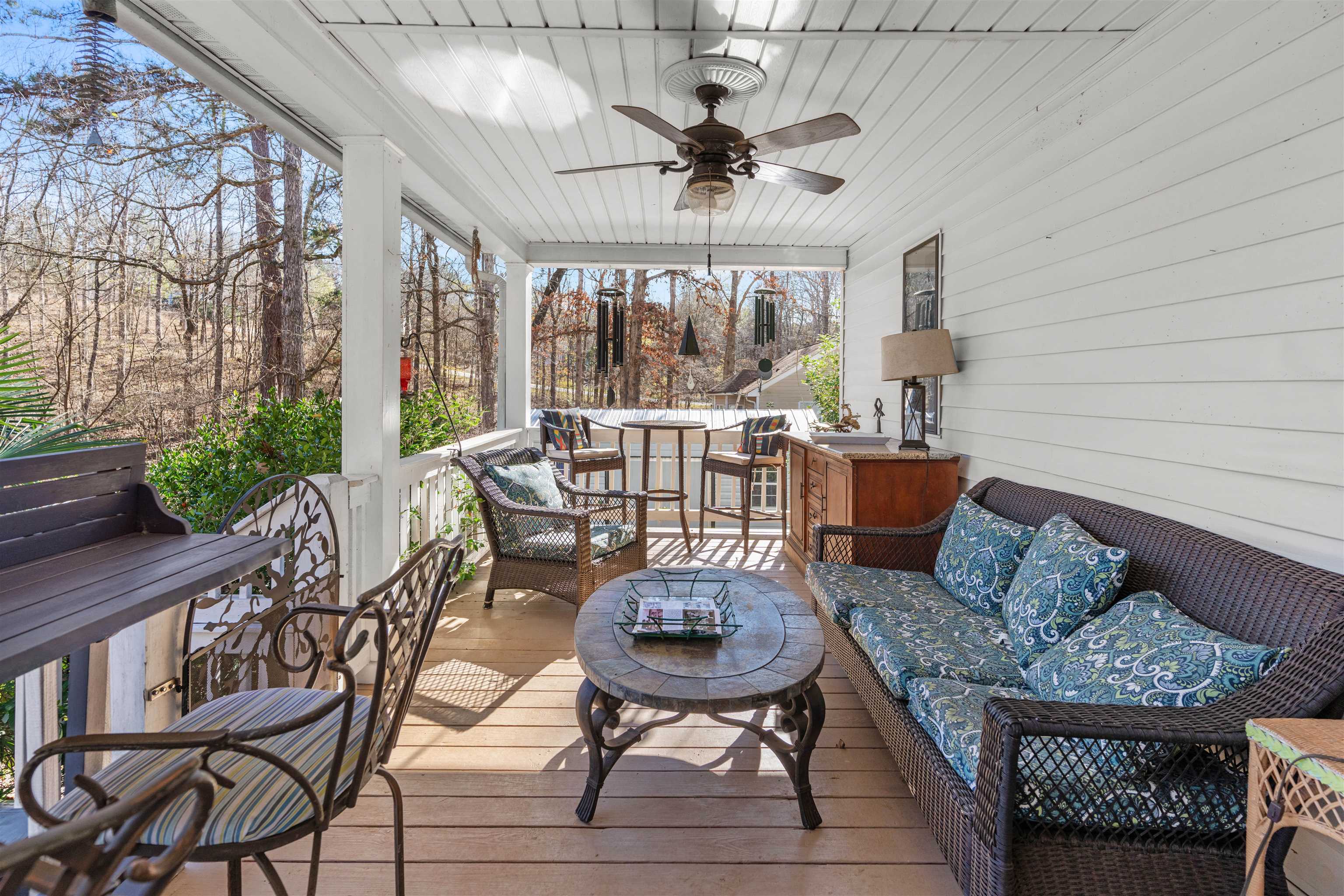 121 E RIVER BEND DRIVE