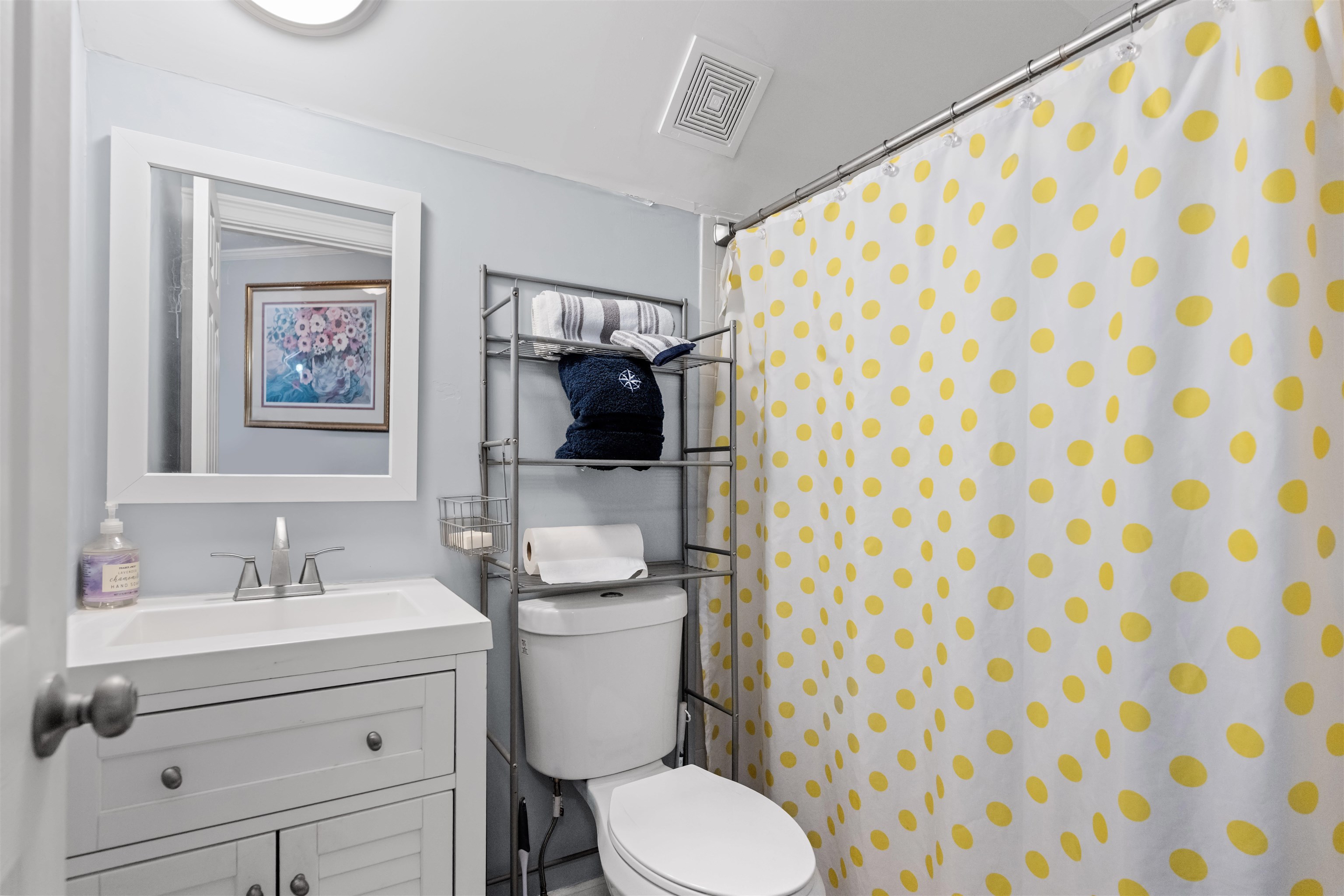 121 E RIVER BEND DRIVE