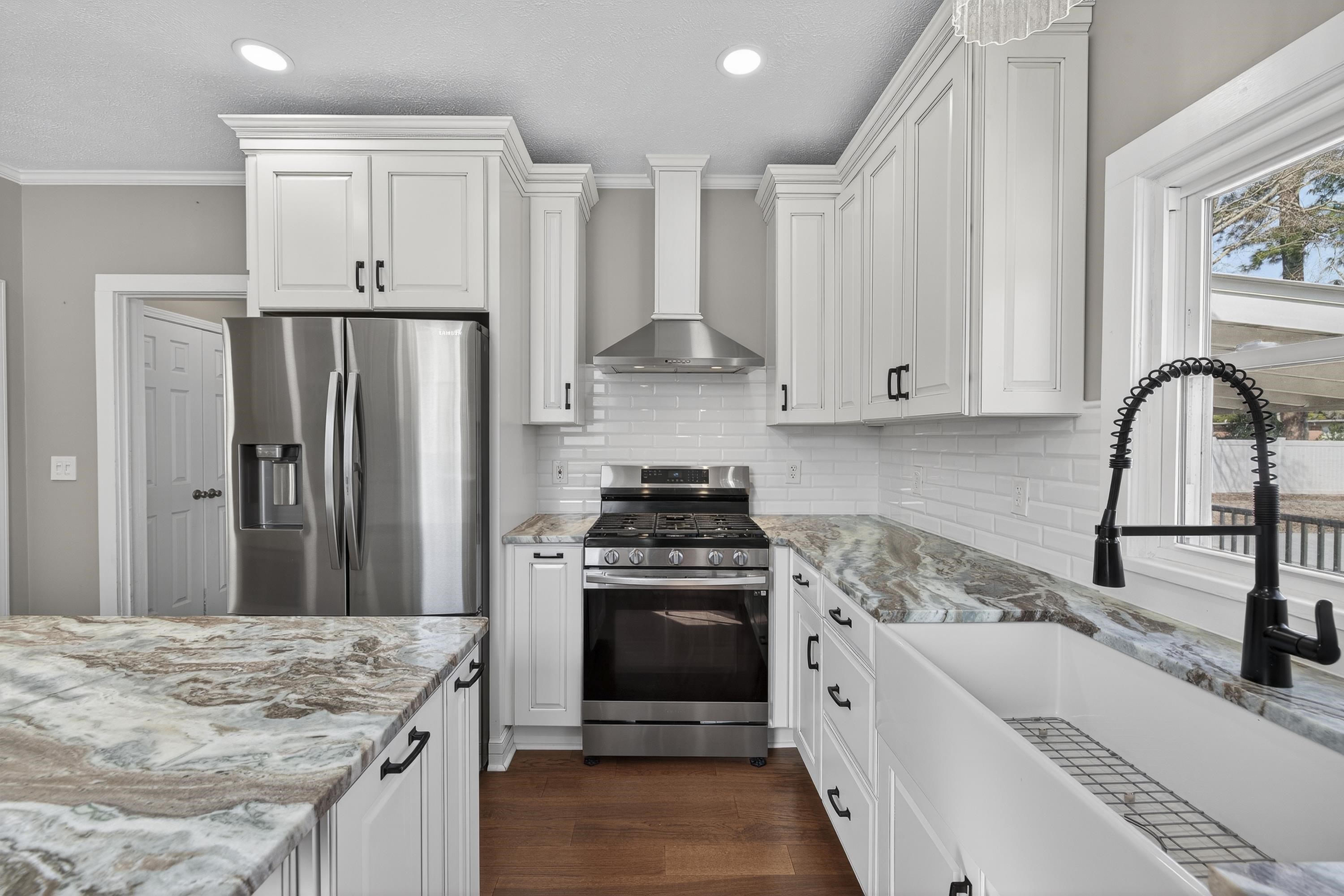 302 N LAFAYETTE STREET