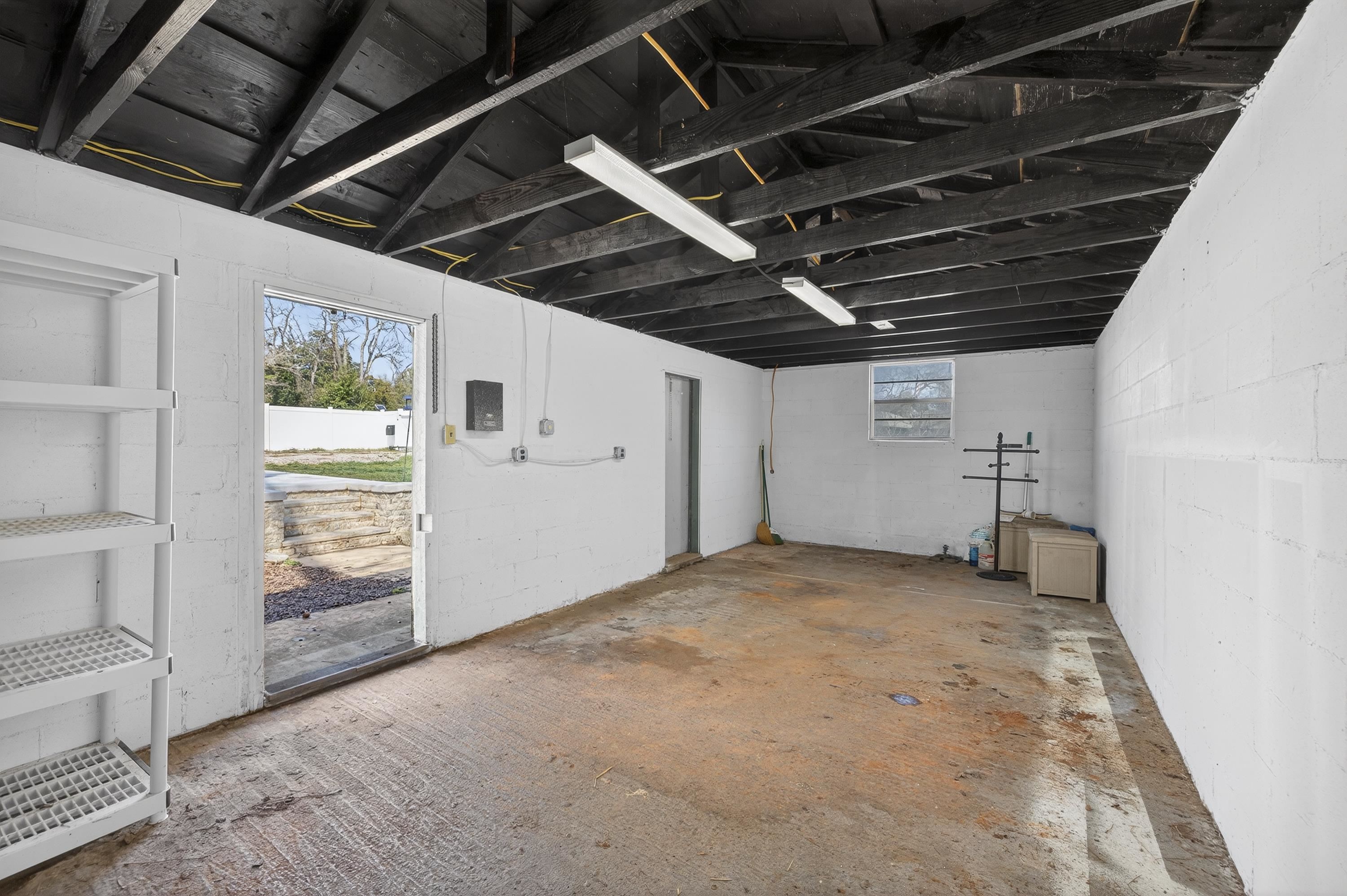 302 N LAFAYETTE STREET