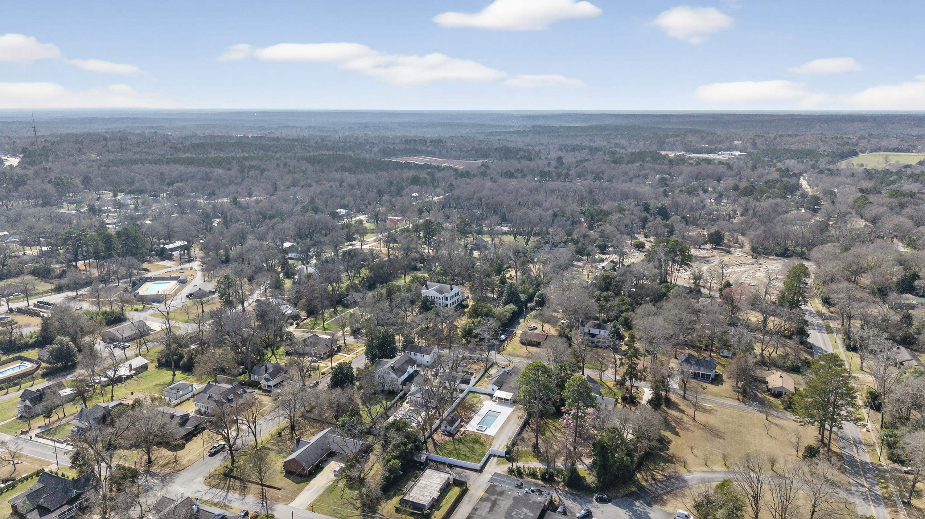 302 N LAFAYETTE STREET