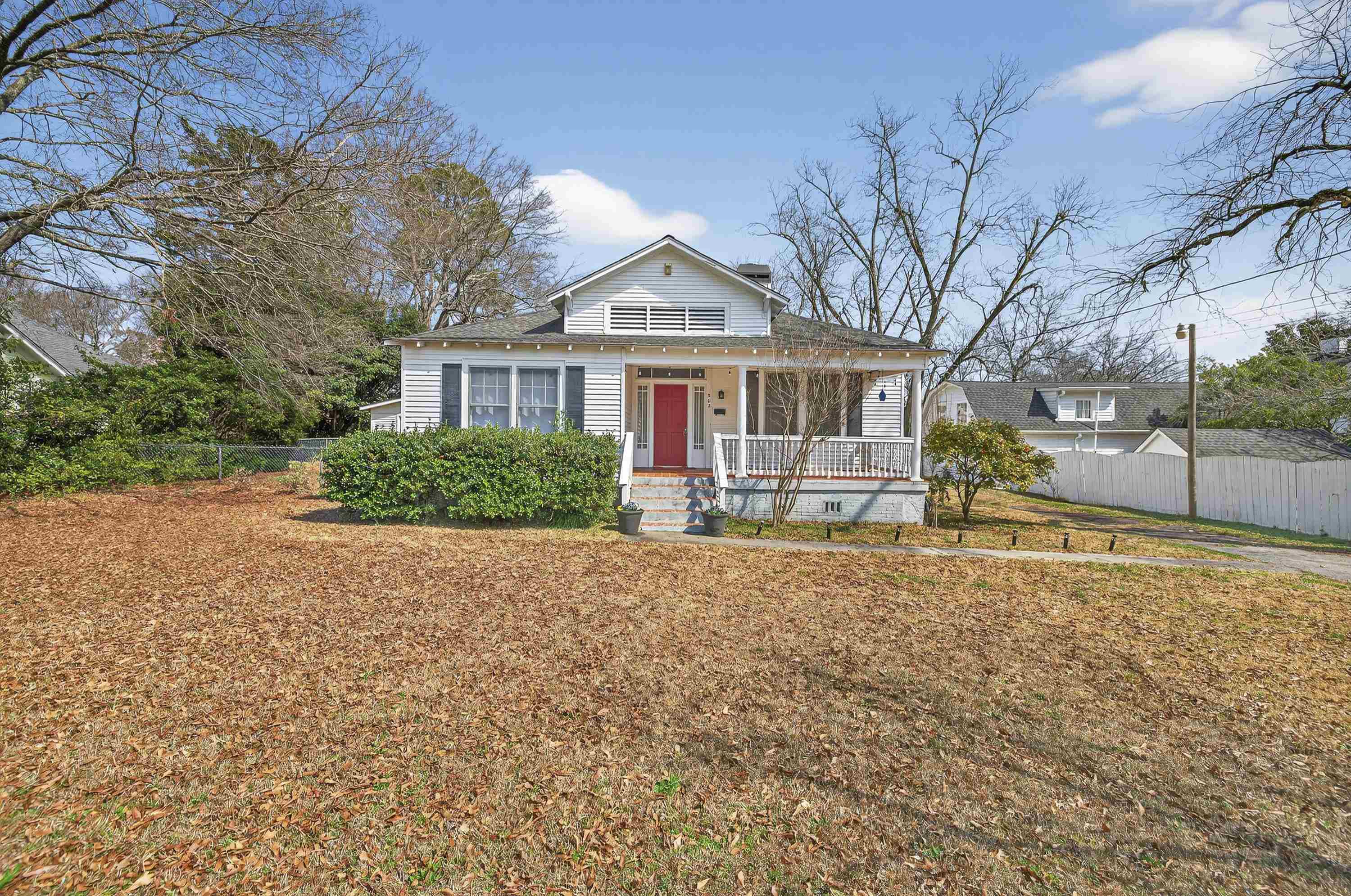 302 N LAFAYETTE STREET