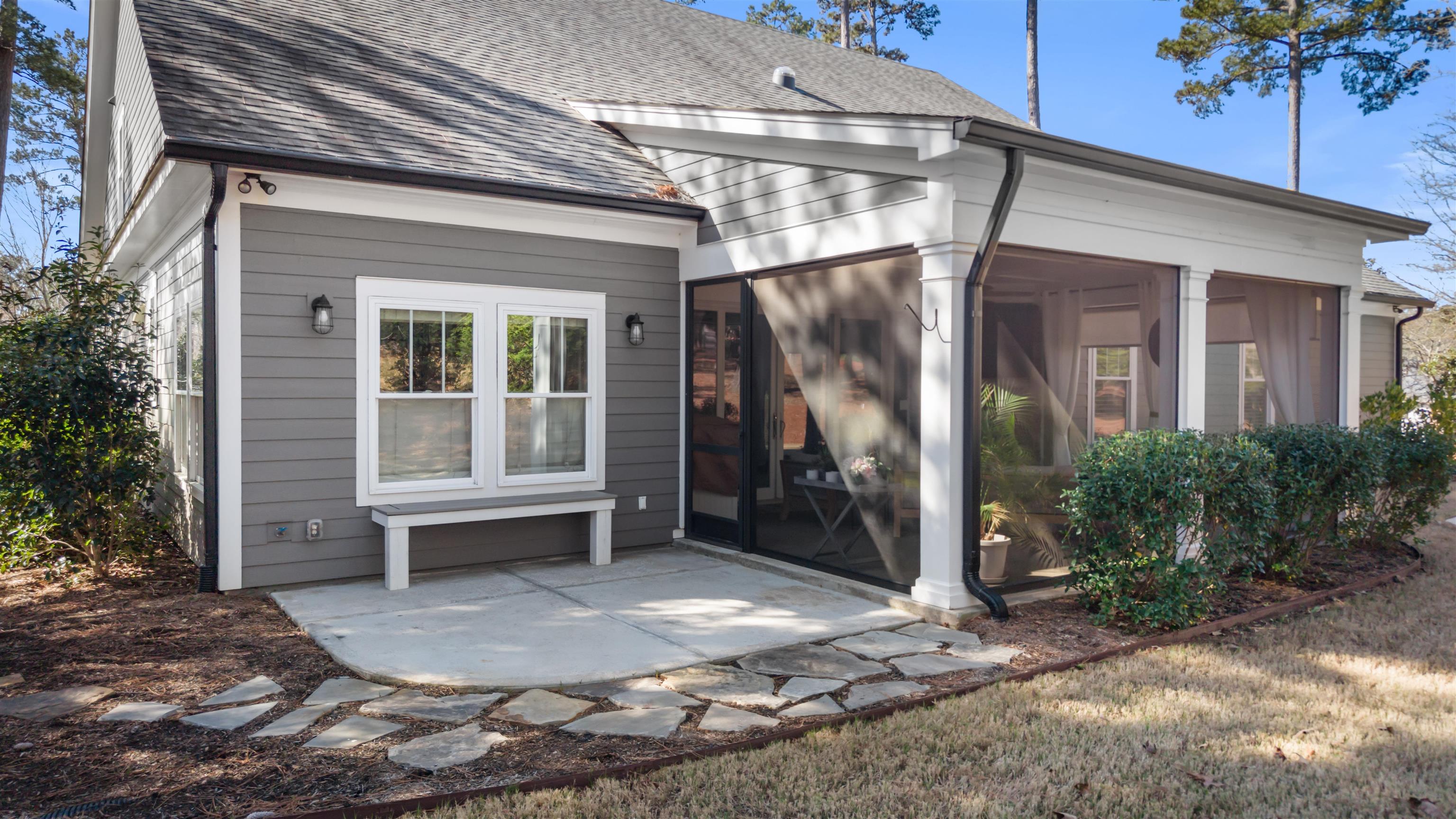 1231 GLEN EAGLE DRIVE