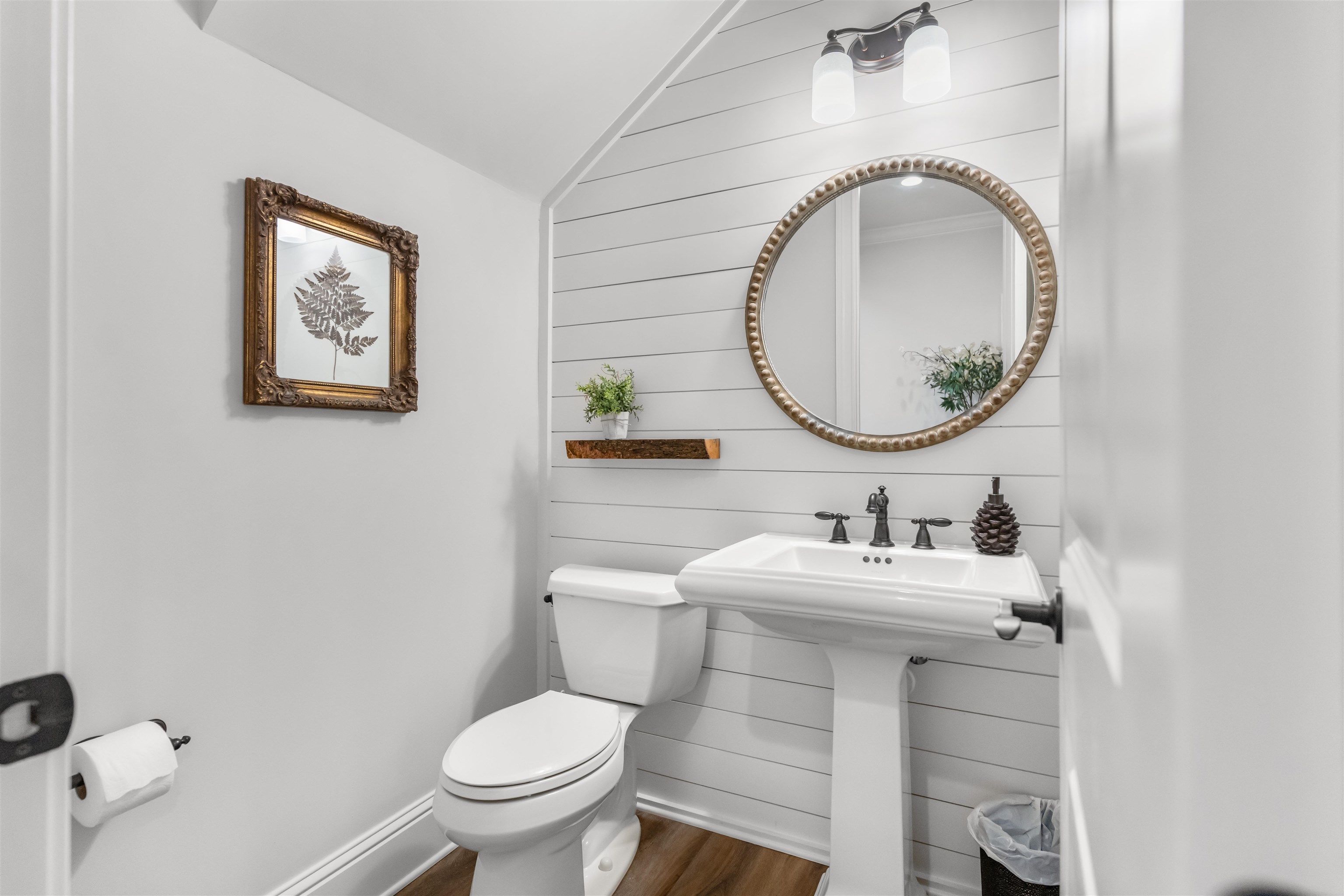 1231 GLEN EAGLE DRIVE