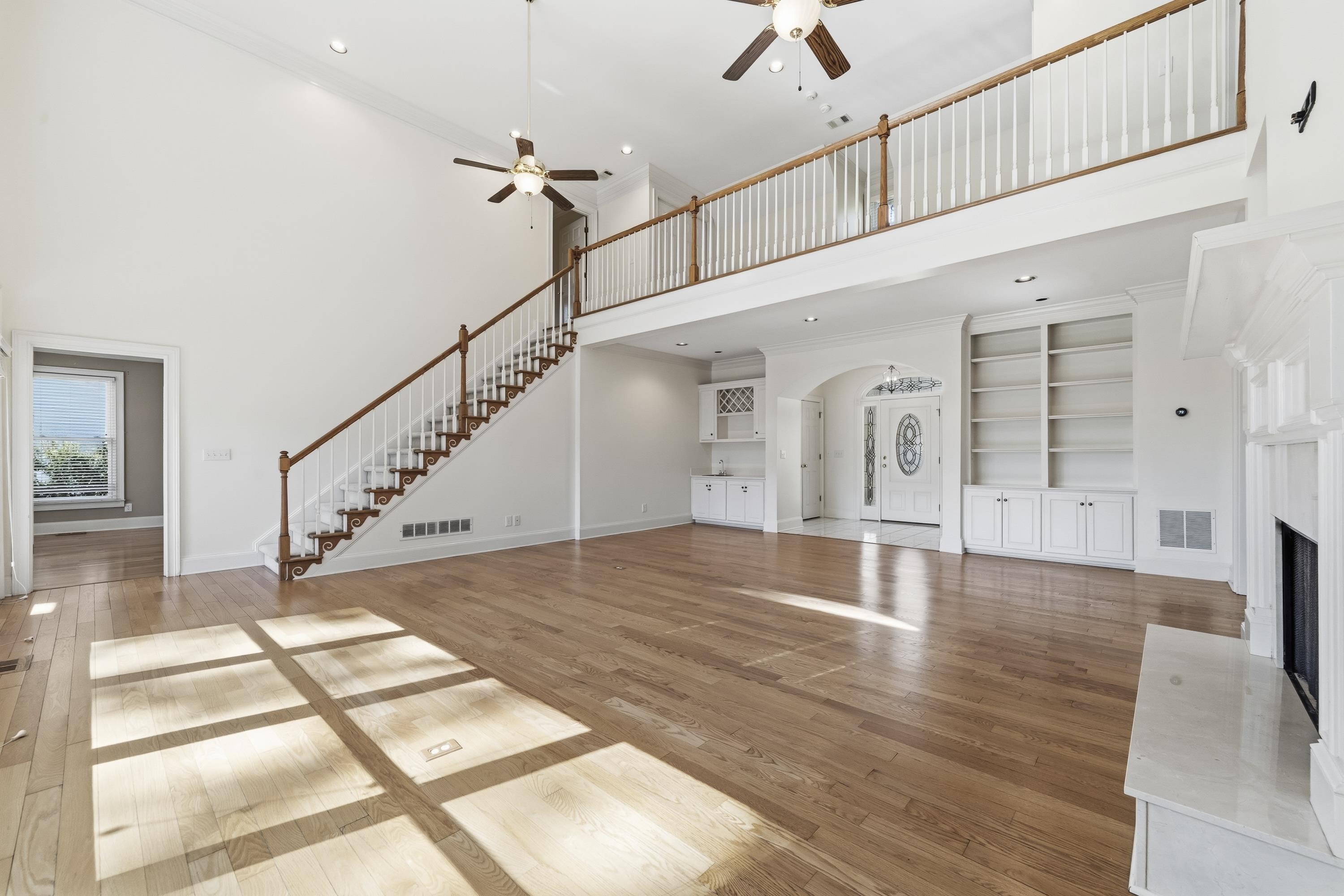 1811 SNUG HARBOR DRIVE