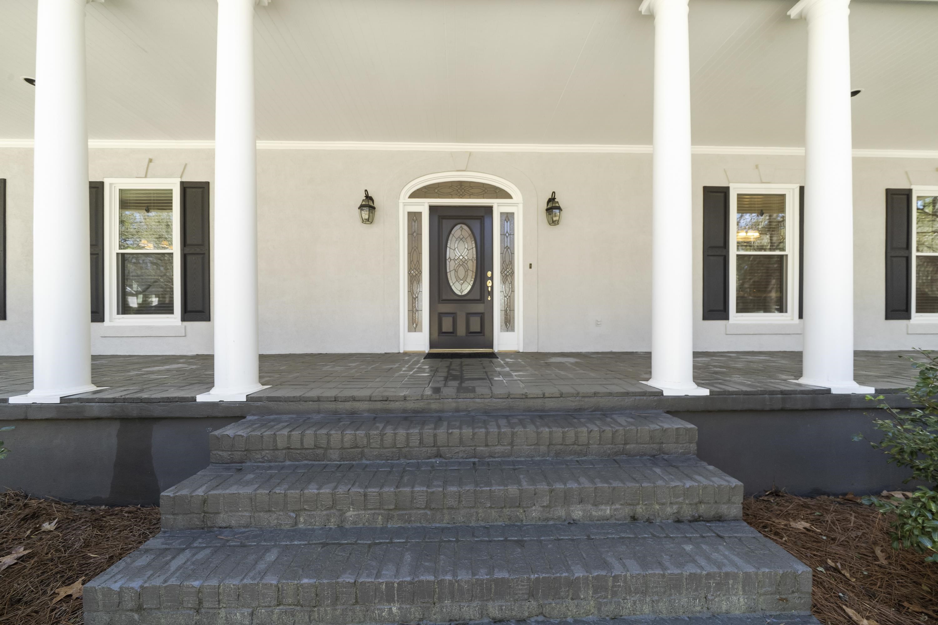 1811 SNUG HARBOR DRIVE