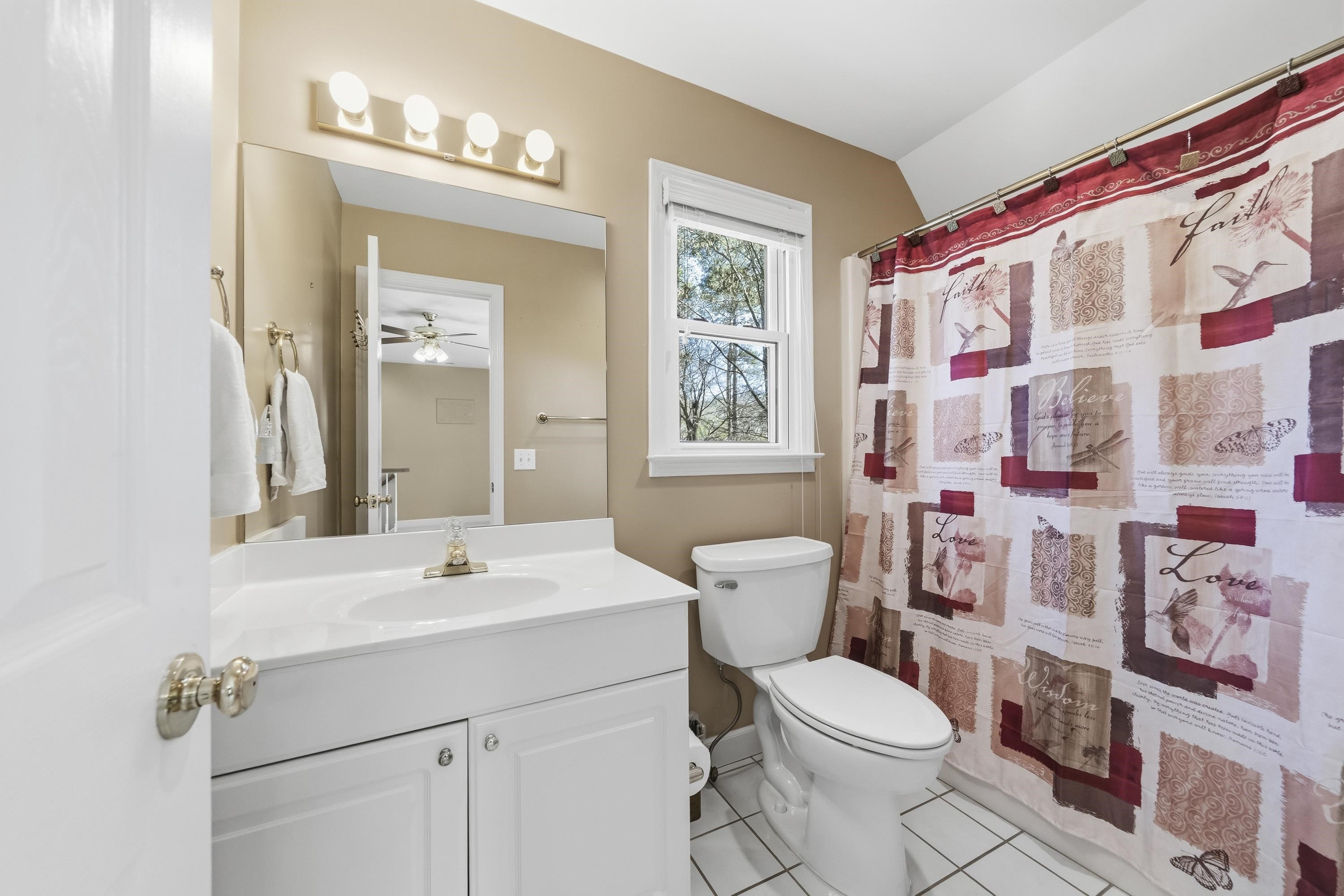 1811 SNUG HARBOR DRIVE