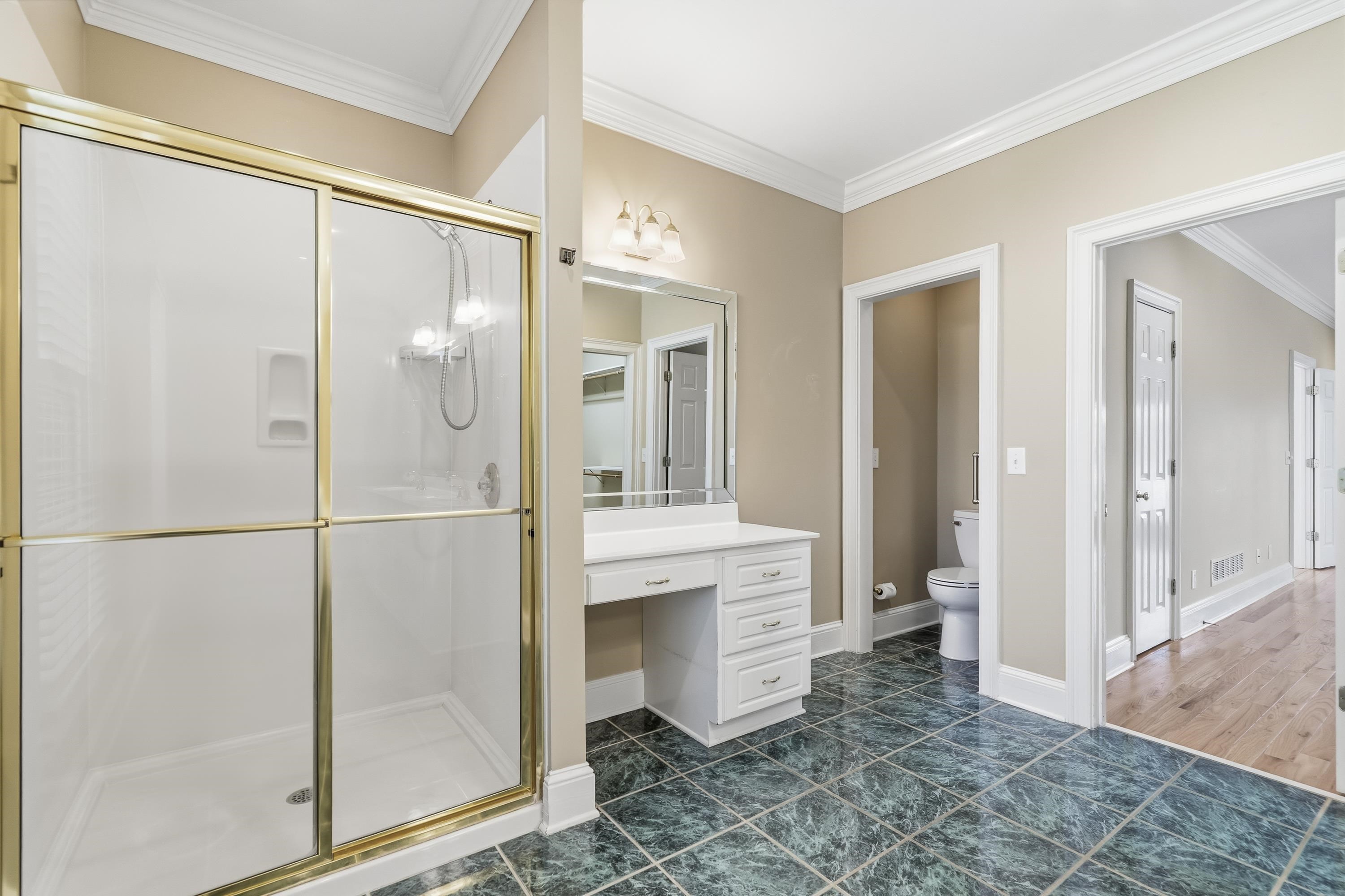 1811 SNUG HARBOR DRIVE