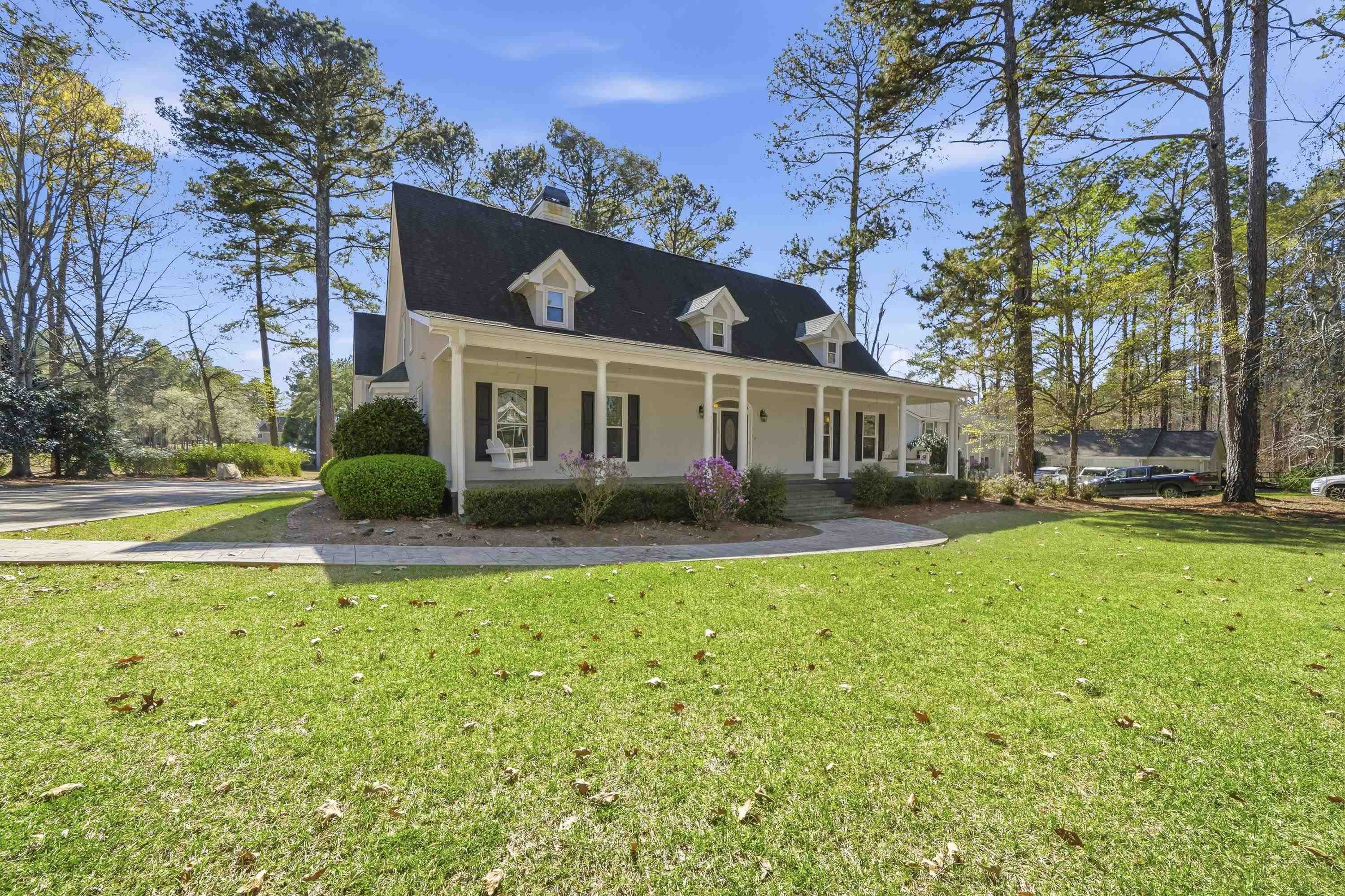 1811 SNUG HARBOR DRIVE