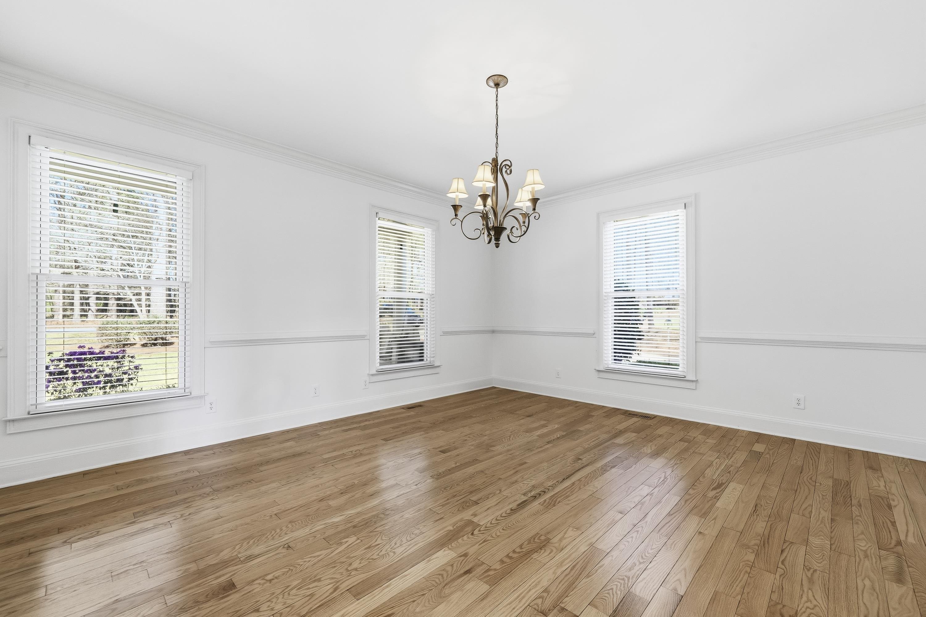 1811 SNUG HARBOR DRIVE