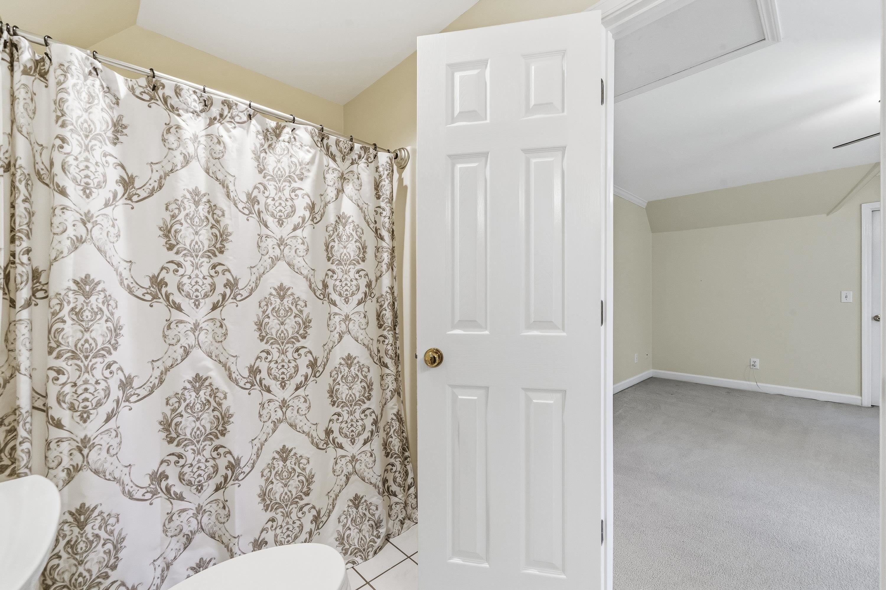 1811 SNUG HARBOR DRIVE