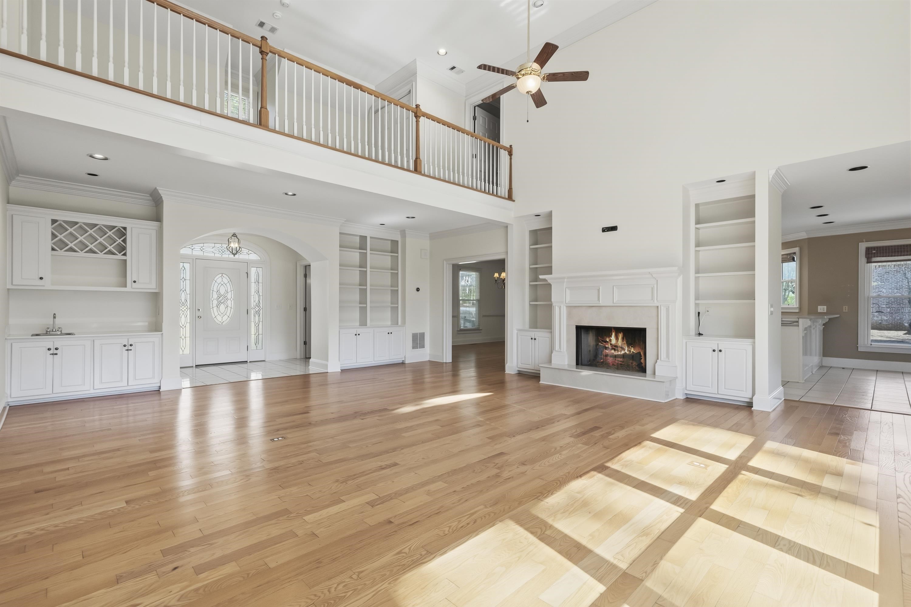 1811 SNUG HARBOR DRIVE