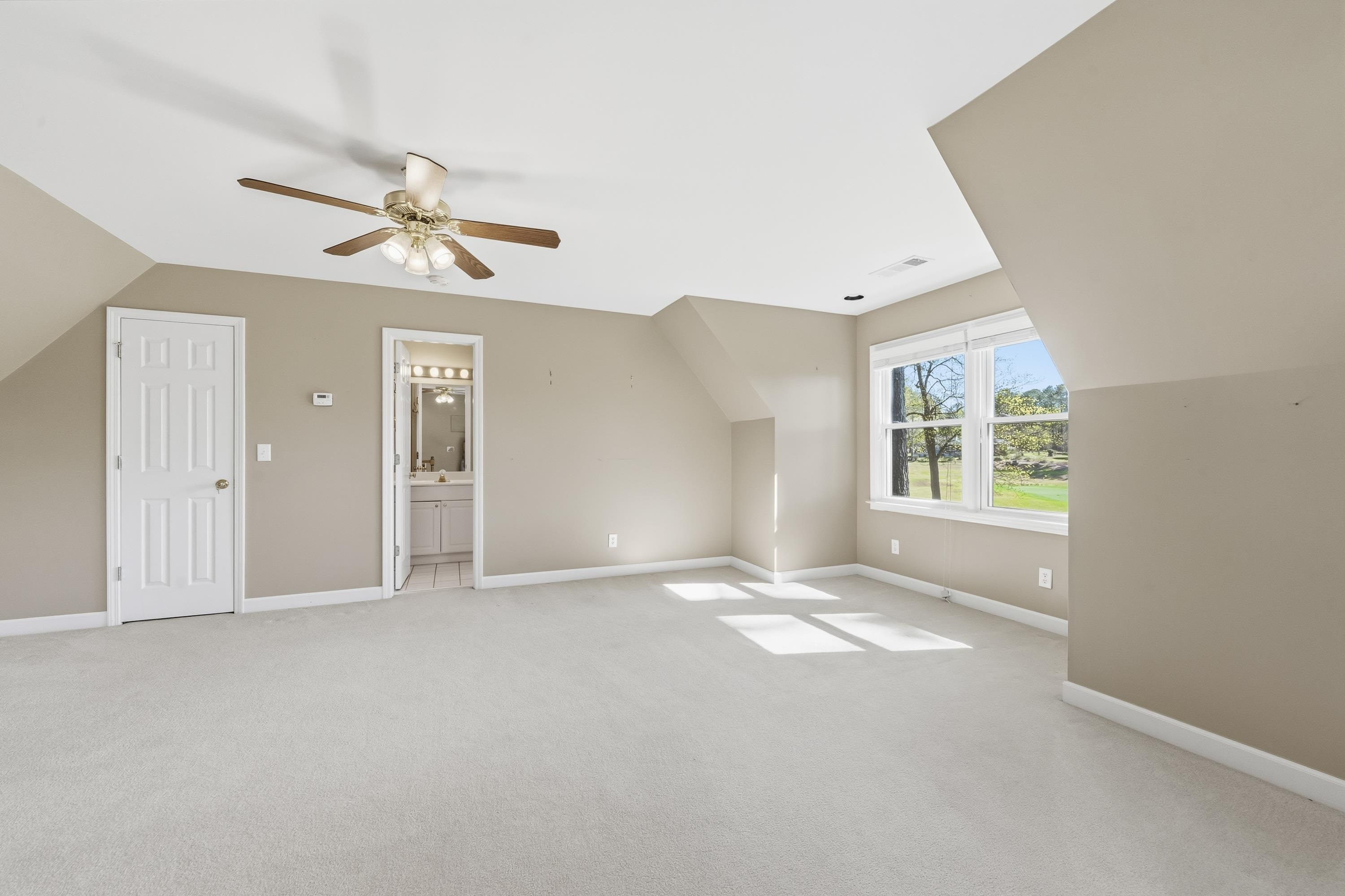 1811 SNUG HARBOR DRIVE