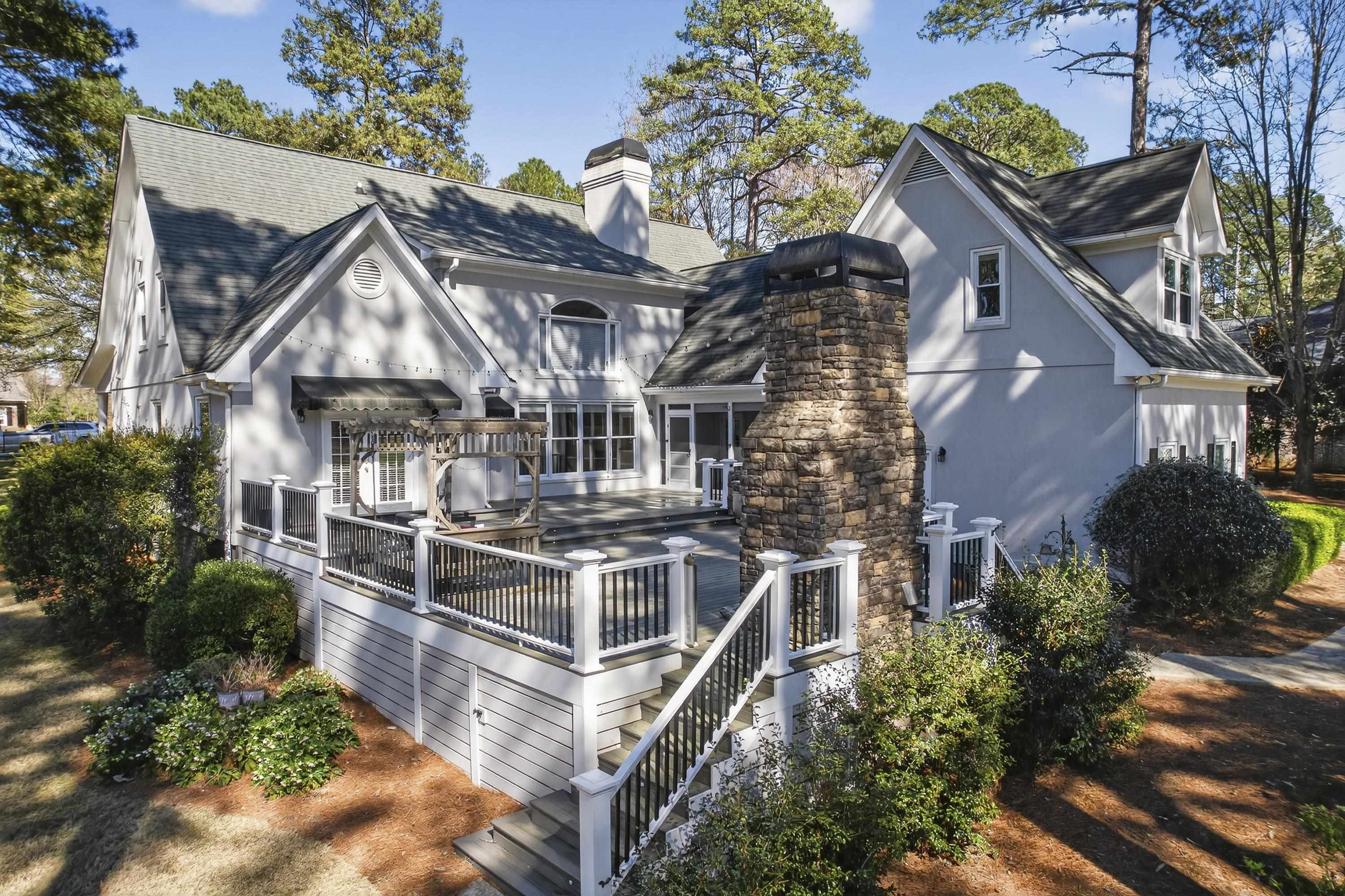 1811 SNUG HARBOR DRIVE